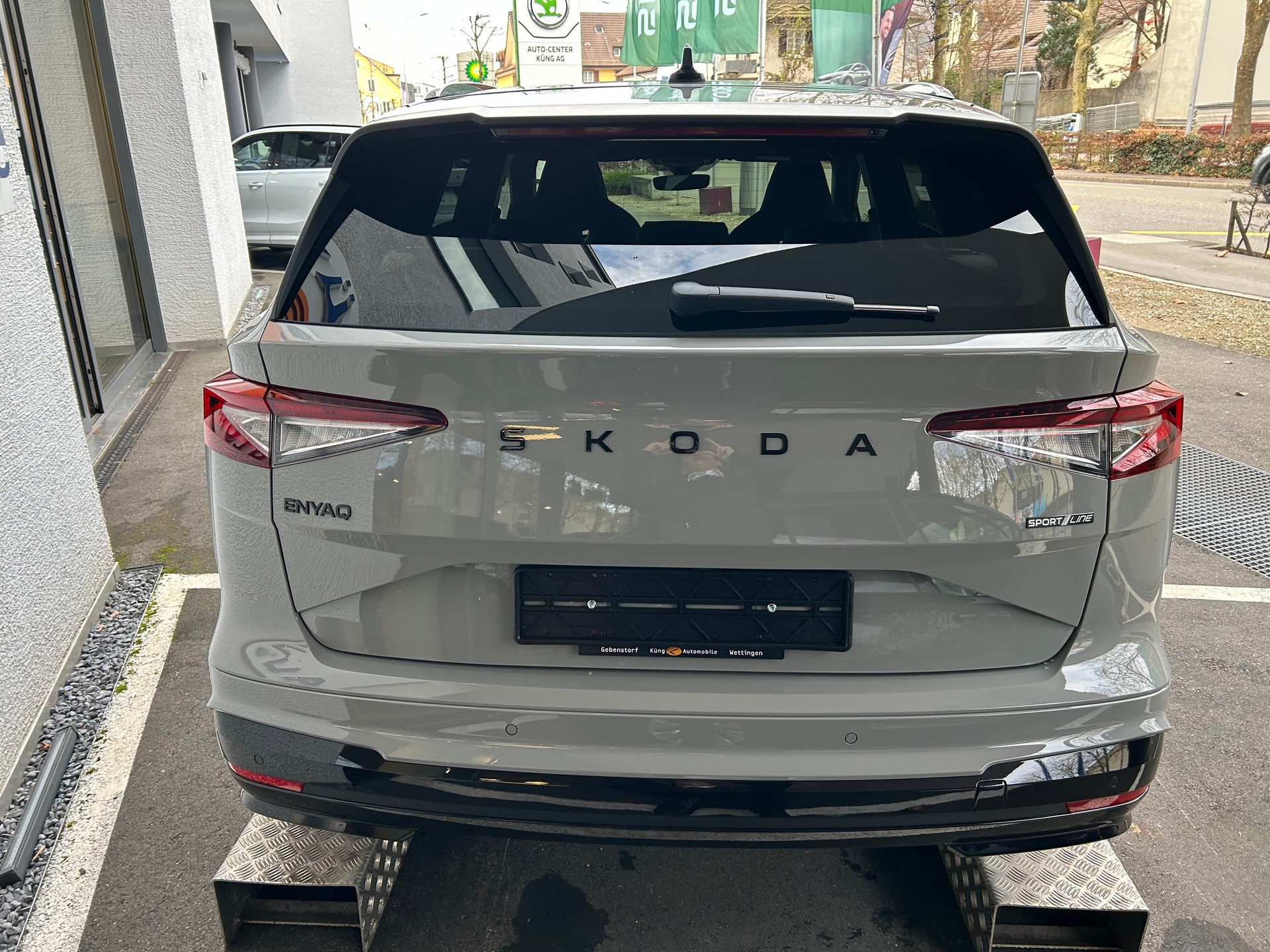 SKODA Enyaq 85x Sportline 4x4-image-3