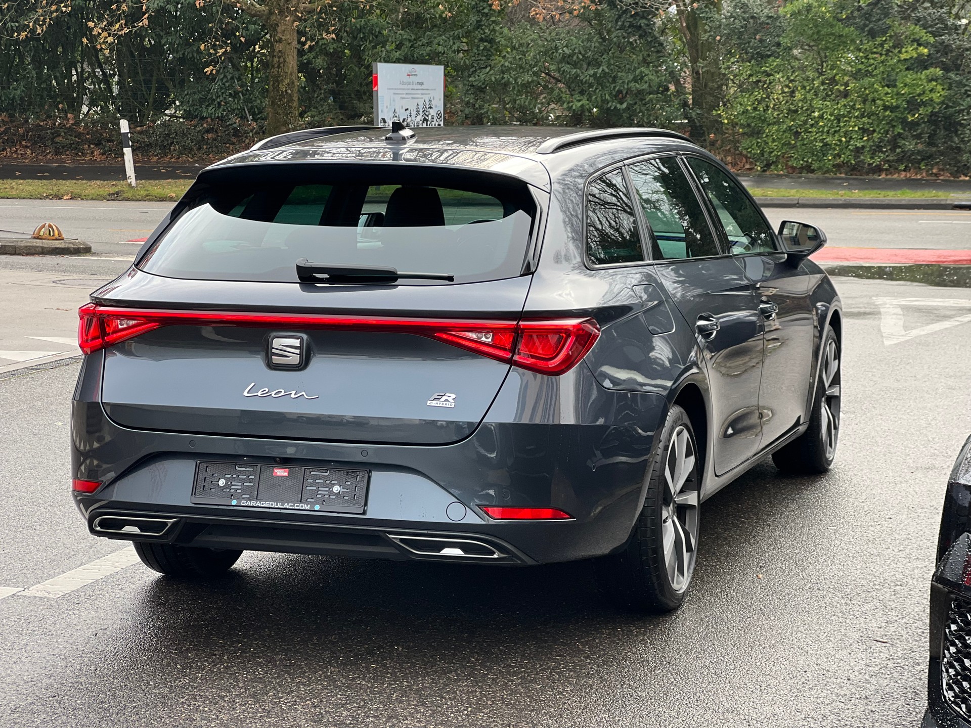 SEAT Leon ST 1.4 eHybrid pHEV DSG Hola FR-image-7