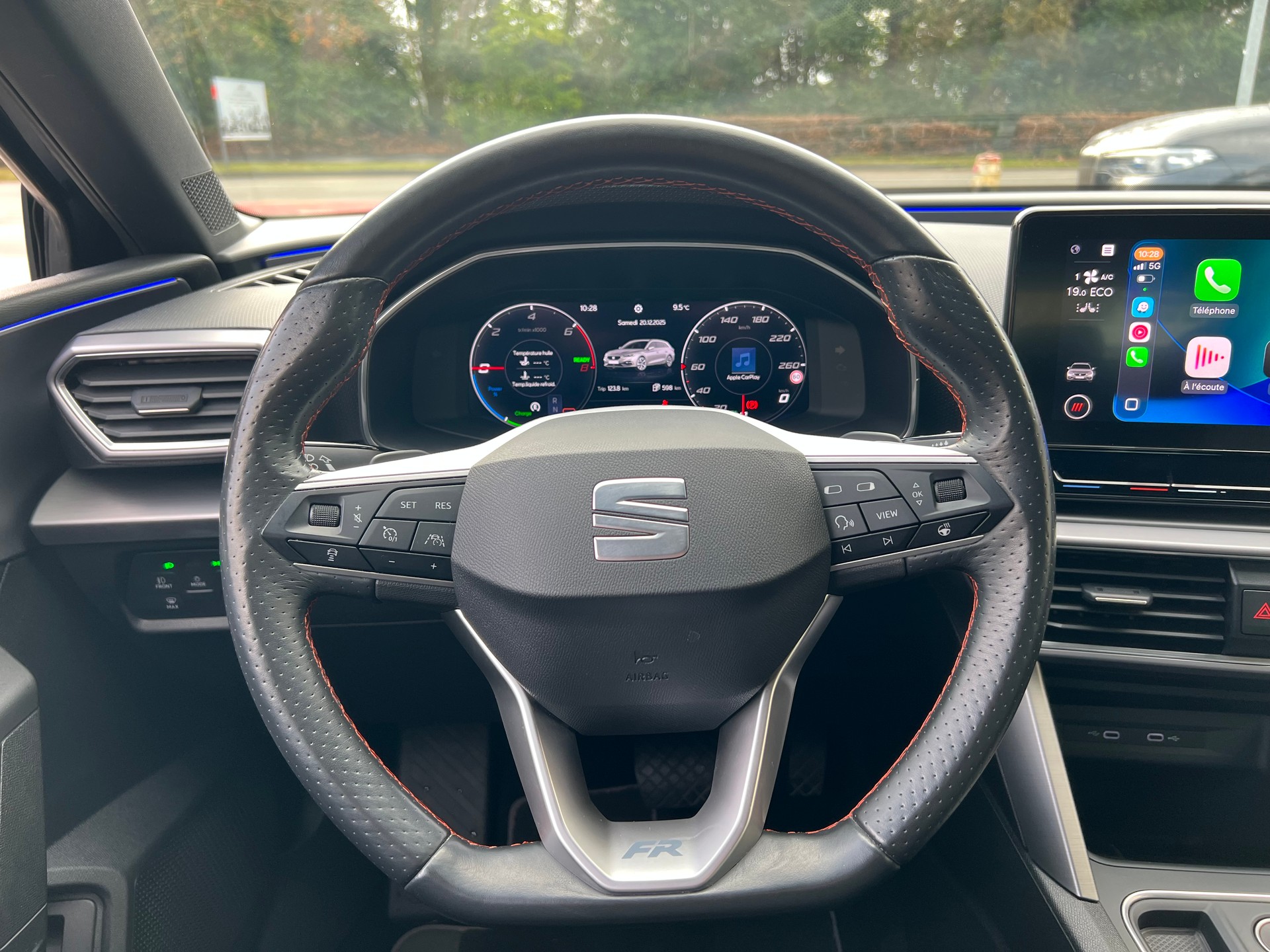 SEAT Leon ST 1.4 eHybrid pHEV DSG Hola FR-image-14