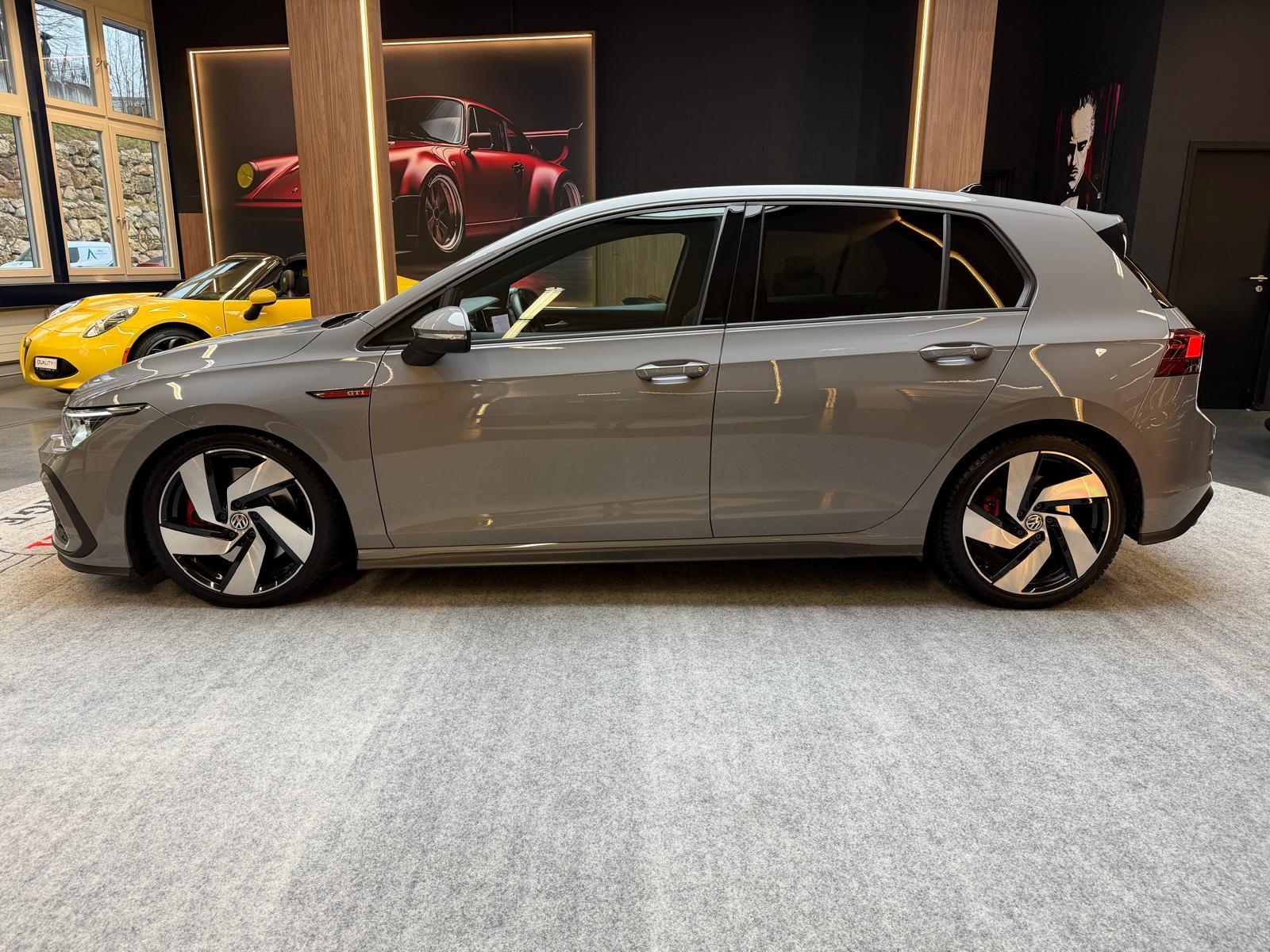 VW Golf VIII 2.0 TSI GTI DSG-image-3