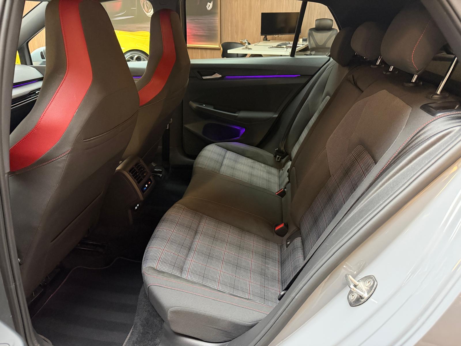 VW Golf VIII 2.0 TSI GTI DSG-image-17