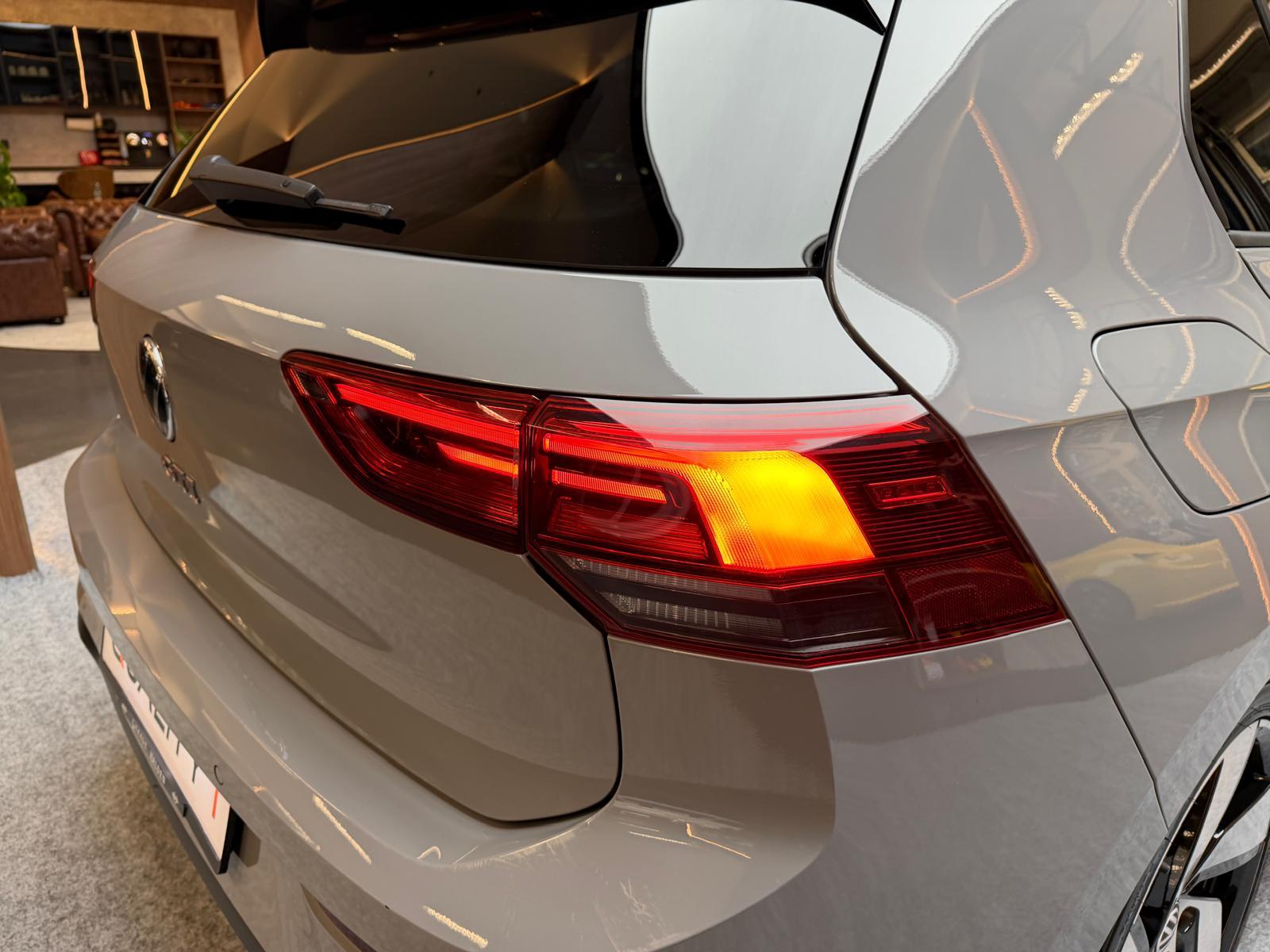 VW Golf VIII 2.0 TSI GTI DSG-image-10