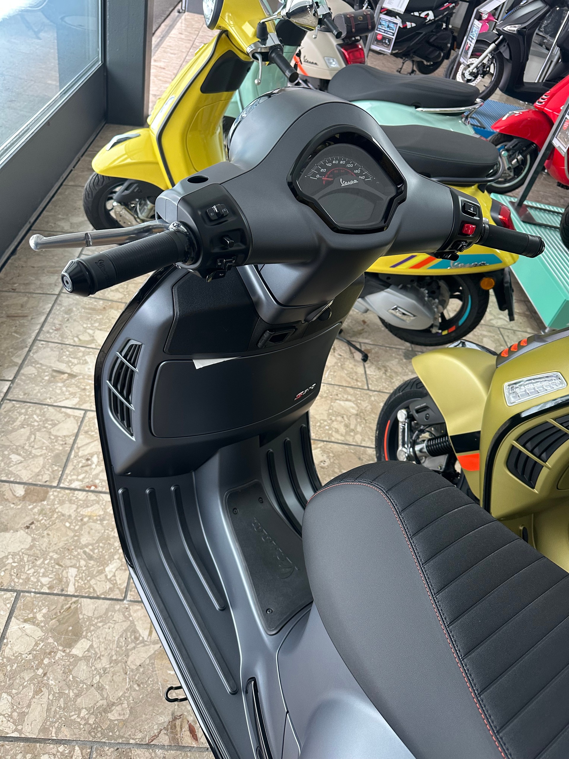 PIAGGIO Vespa GTS 310 Super Sport RST E5+-image-4