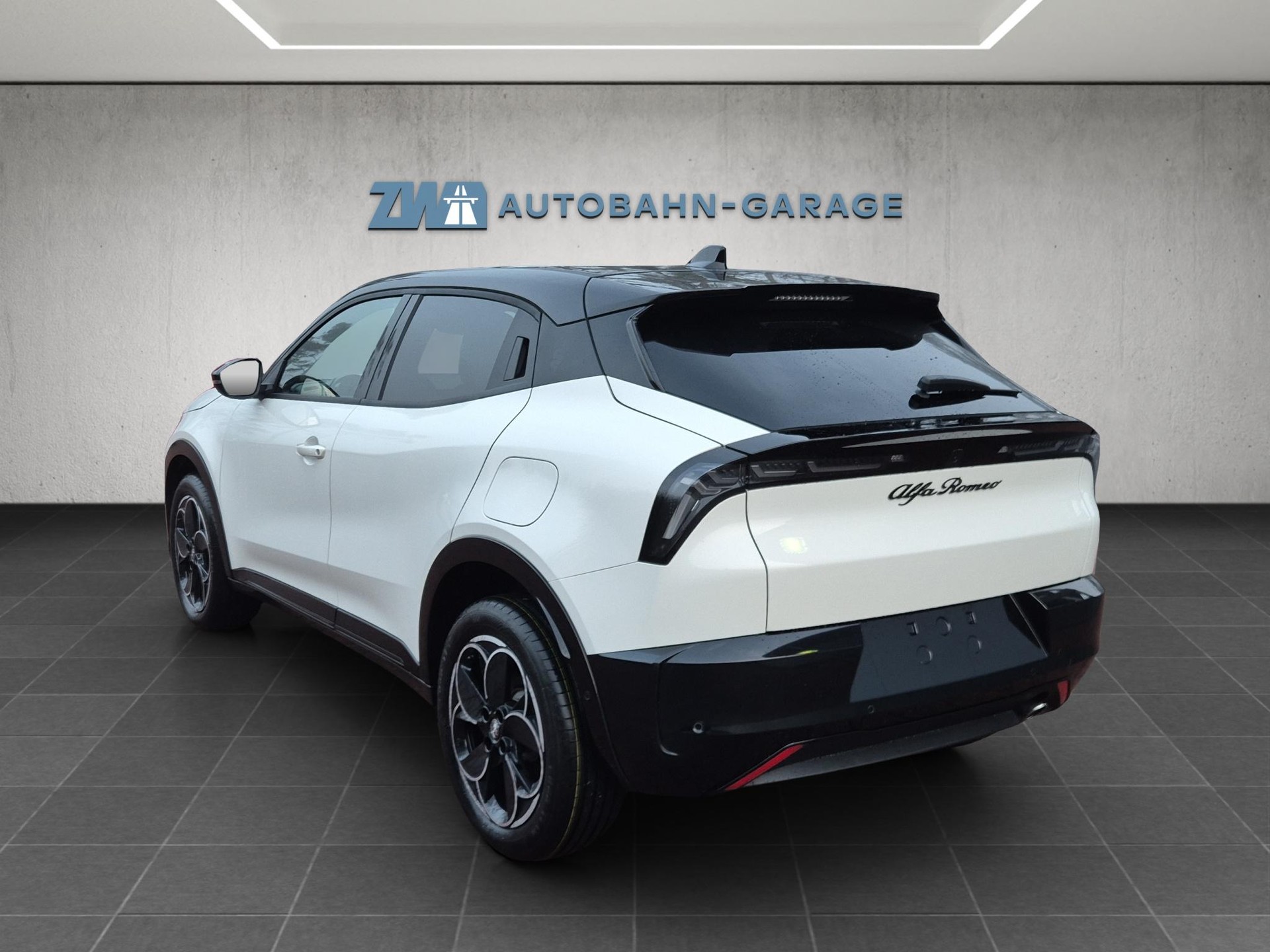 ALFA ROMEO Junior 1.2 Ibrida Q4-image-2