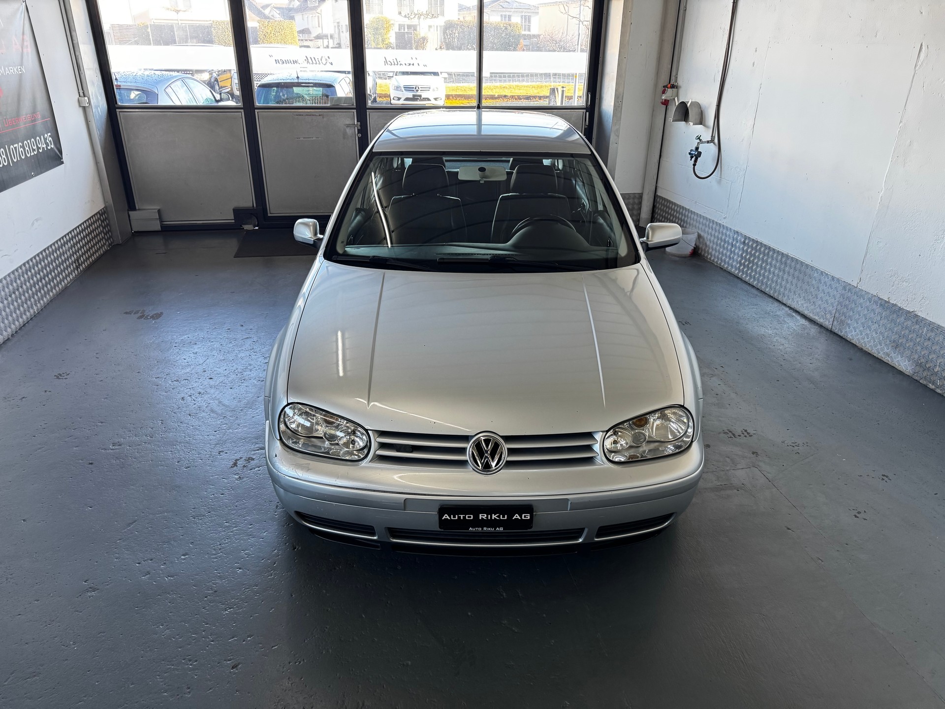 VW Golf 2.8 Highline 4Motion-image-3