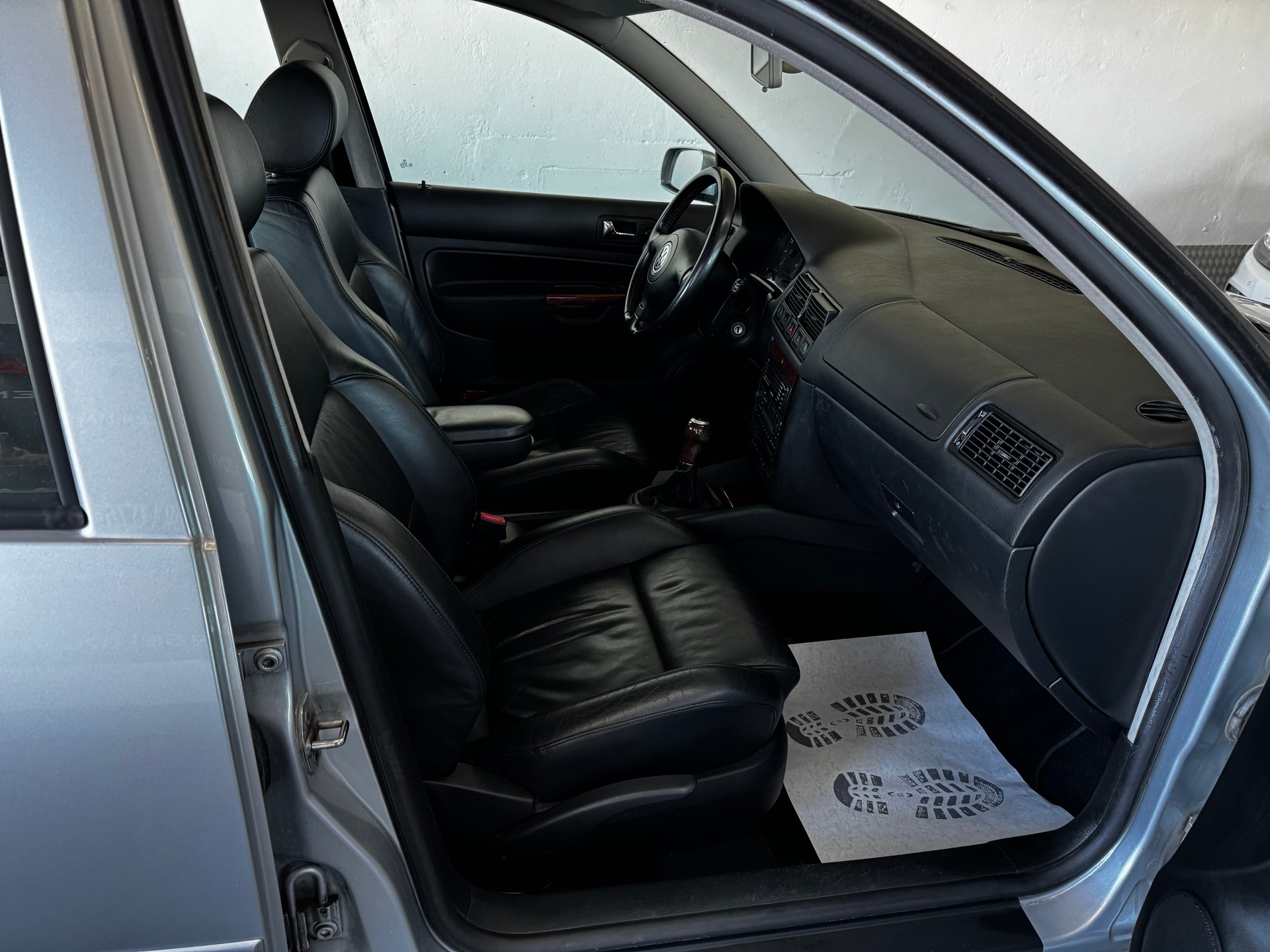 VW Golf 2.8 Highline 4Motion-image-21
