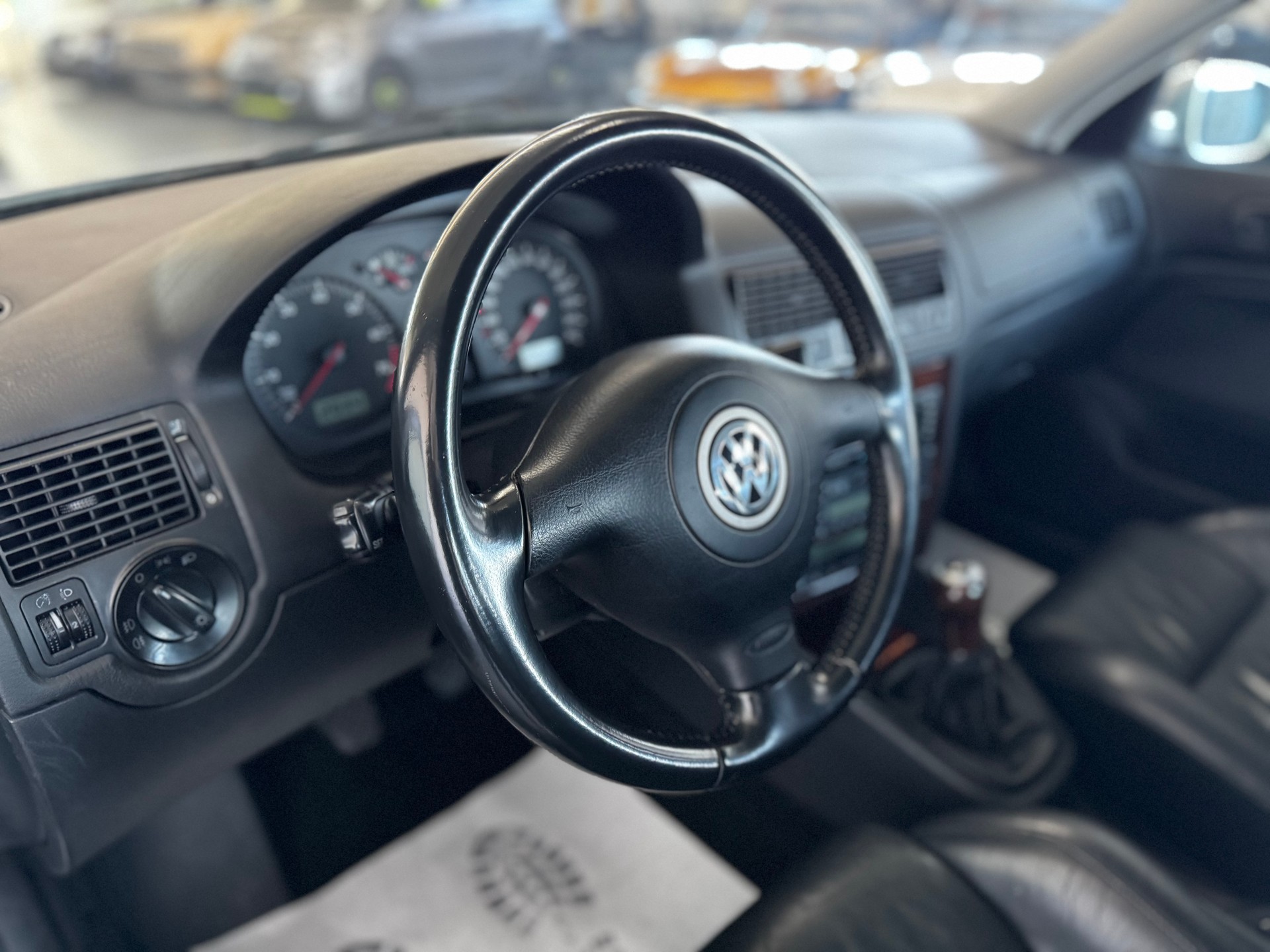VW Golf 2.8 Highline 4Motion-image-15