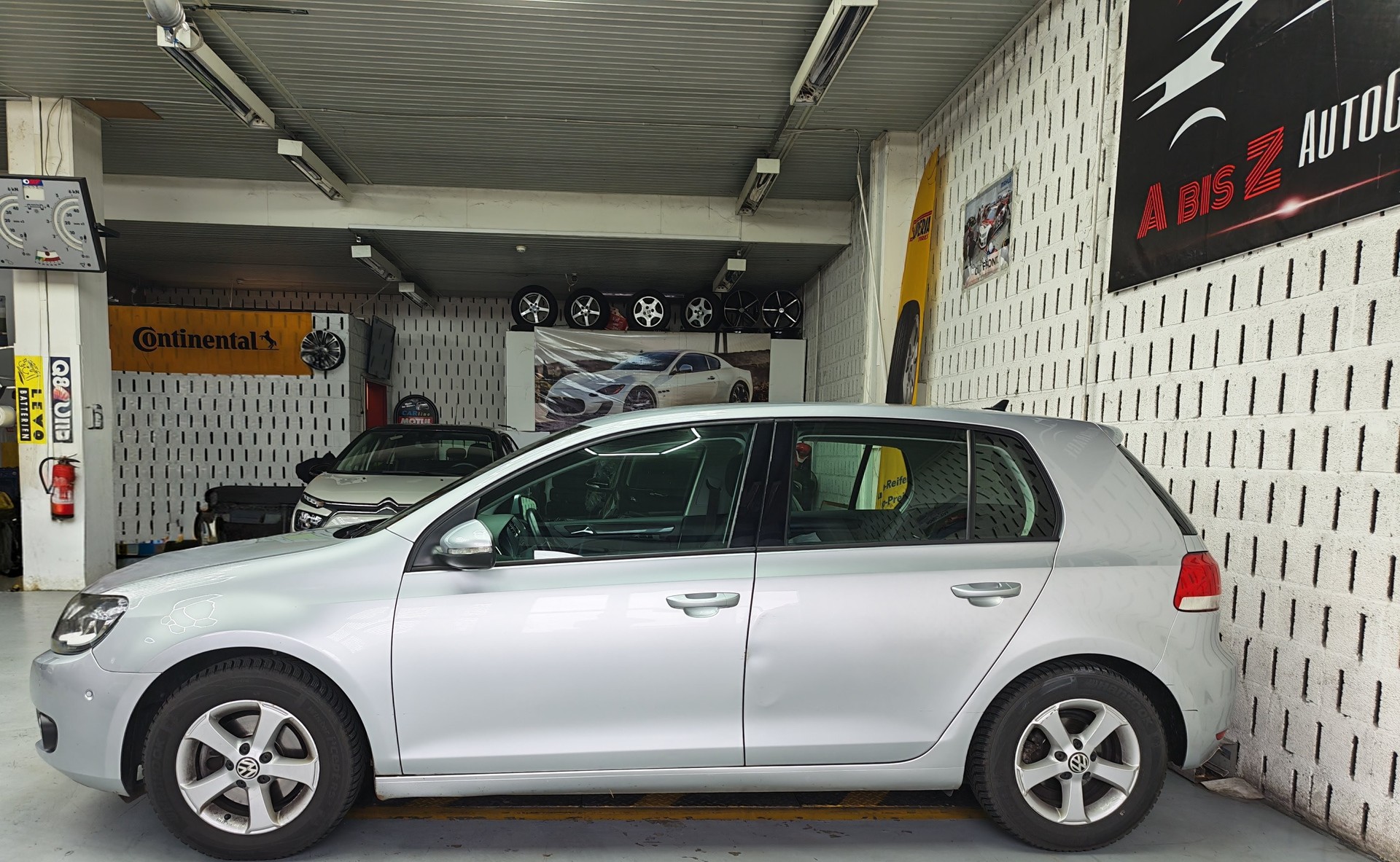 VW Golf 1.4 TSI Team DSG-image-2