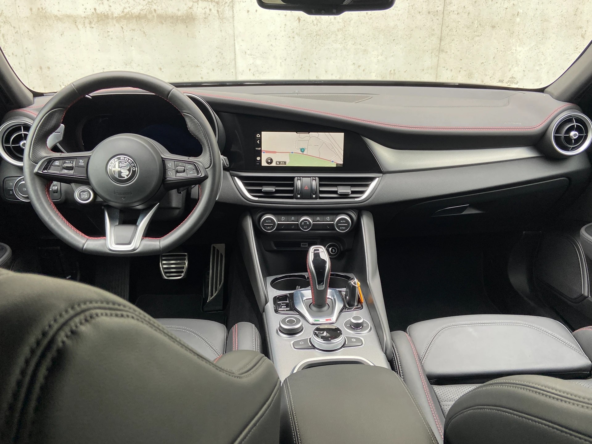 ALFA ROMEO Giulia 2.0 Competizione Tech Q4 AT8-showroom-element-3