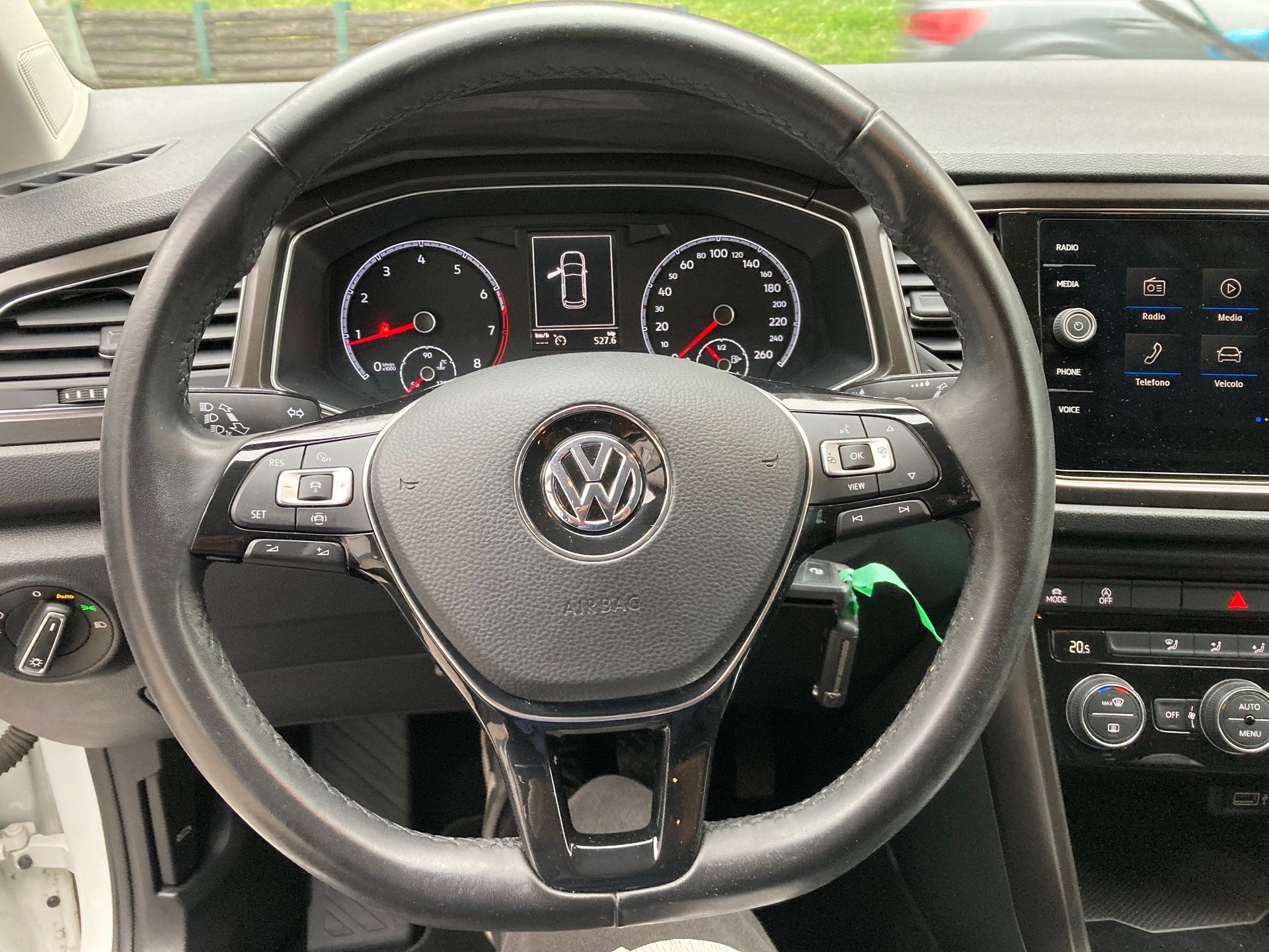 VW T-Roc 1.5 TSI EVO Advance-image-11
