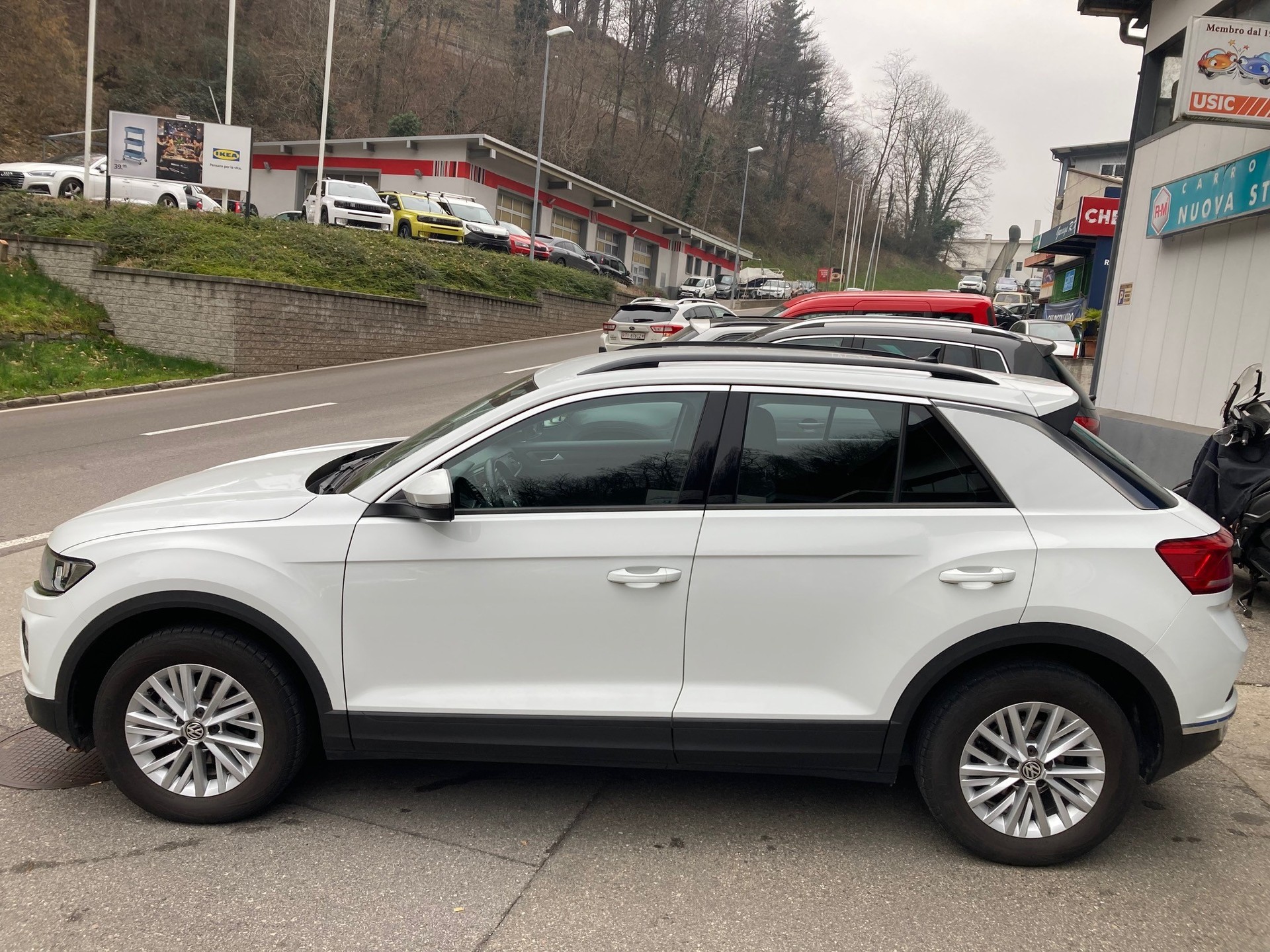 VW T-Roc 1.5 TSI EVO Advance-image-4