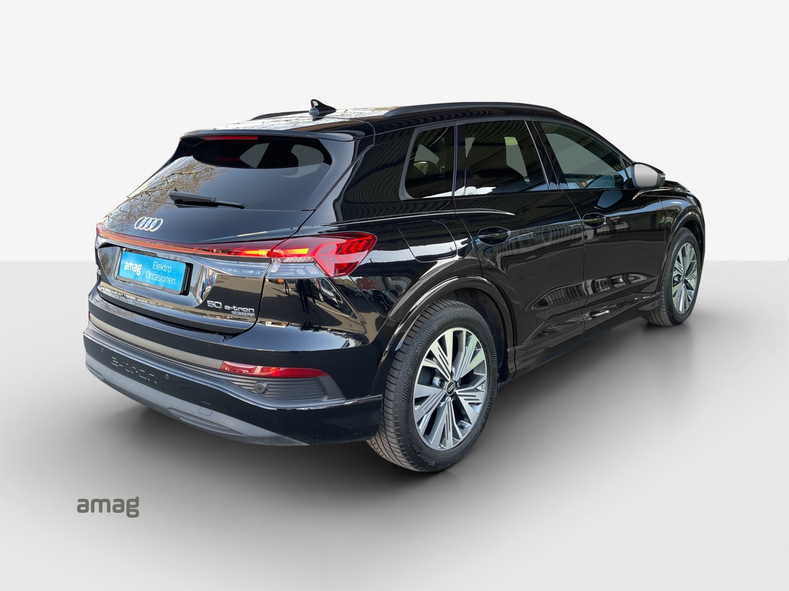 AUDI Q4 e-tron 50 quattro-image-5