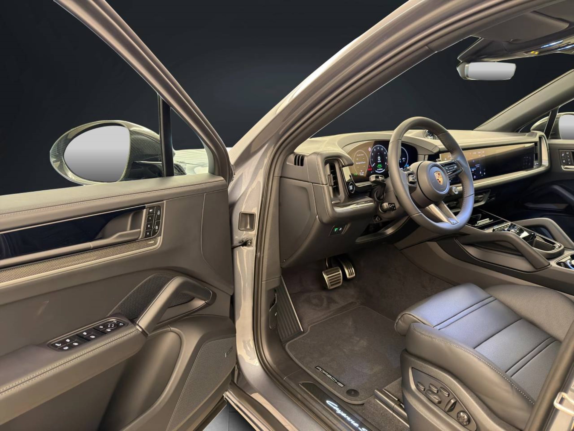 PORSCHE Cayenne S E-Hybrid Coupé Black Edition-image-3