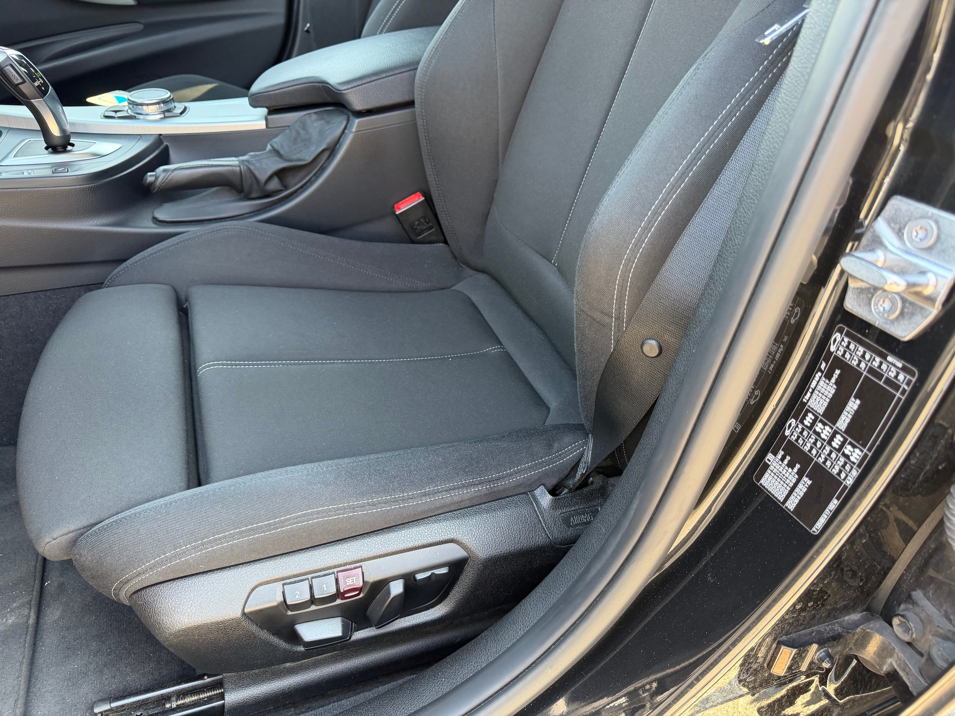 BMW 118d Steptronic-image-7