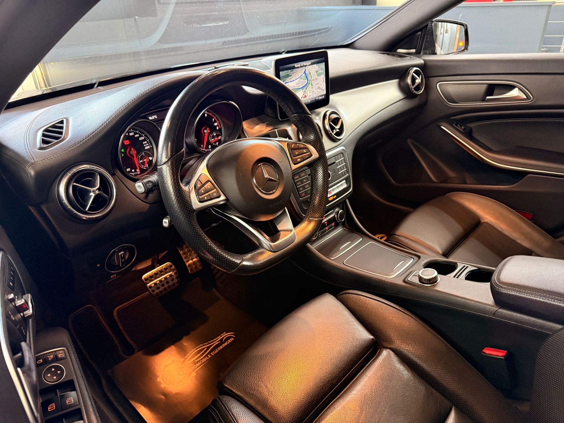 MERCEDES-BENZ CLA Shooting Brake 250 Sport 4Matic 7G-DCT-image-8
