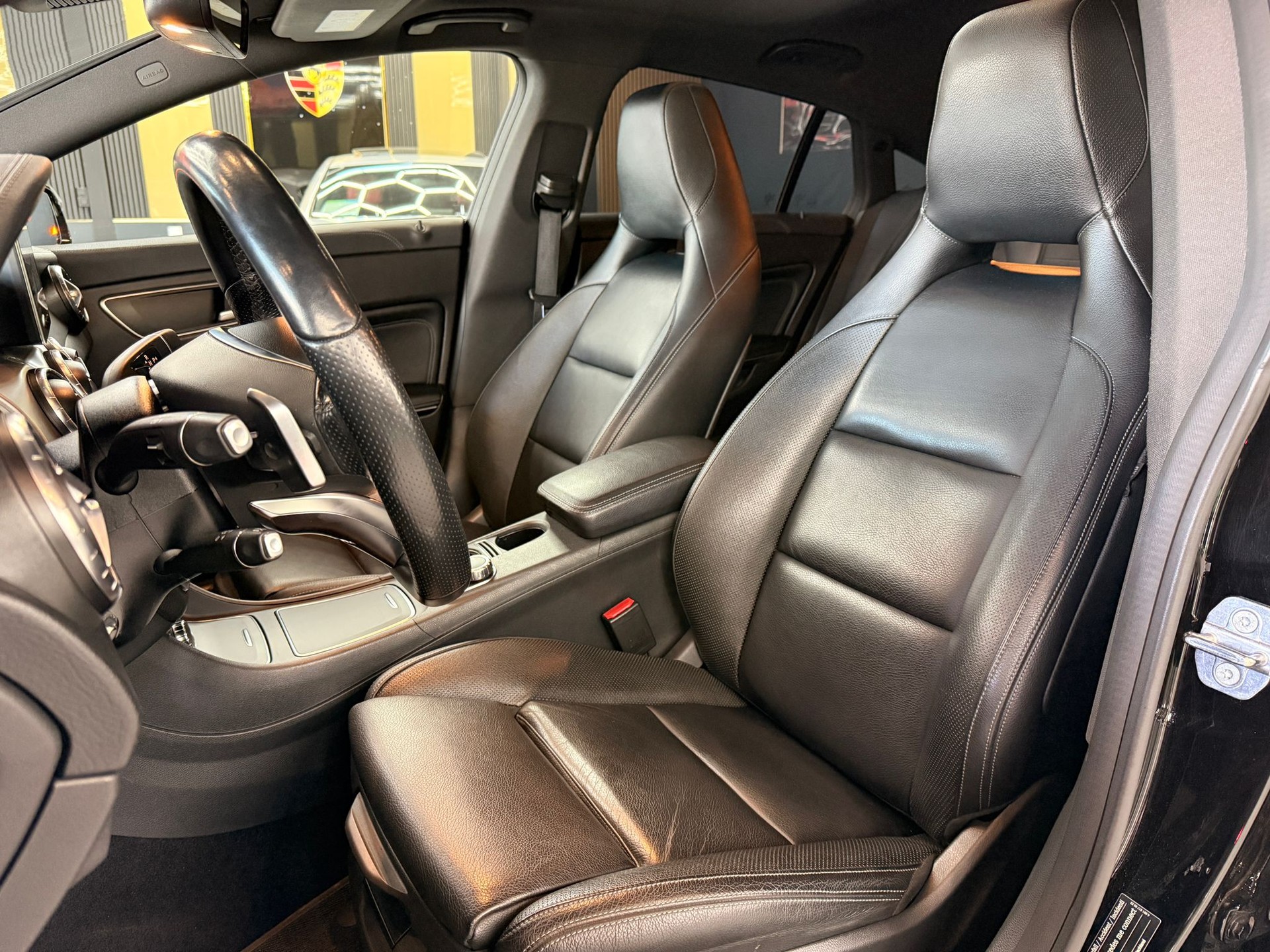MERCEDES-BENZ CLA Shooting Brake 250 Sport 4Matic 7G-DCT-image-9
