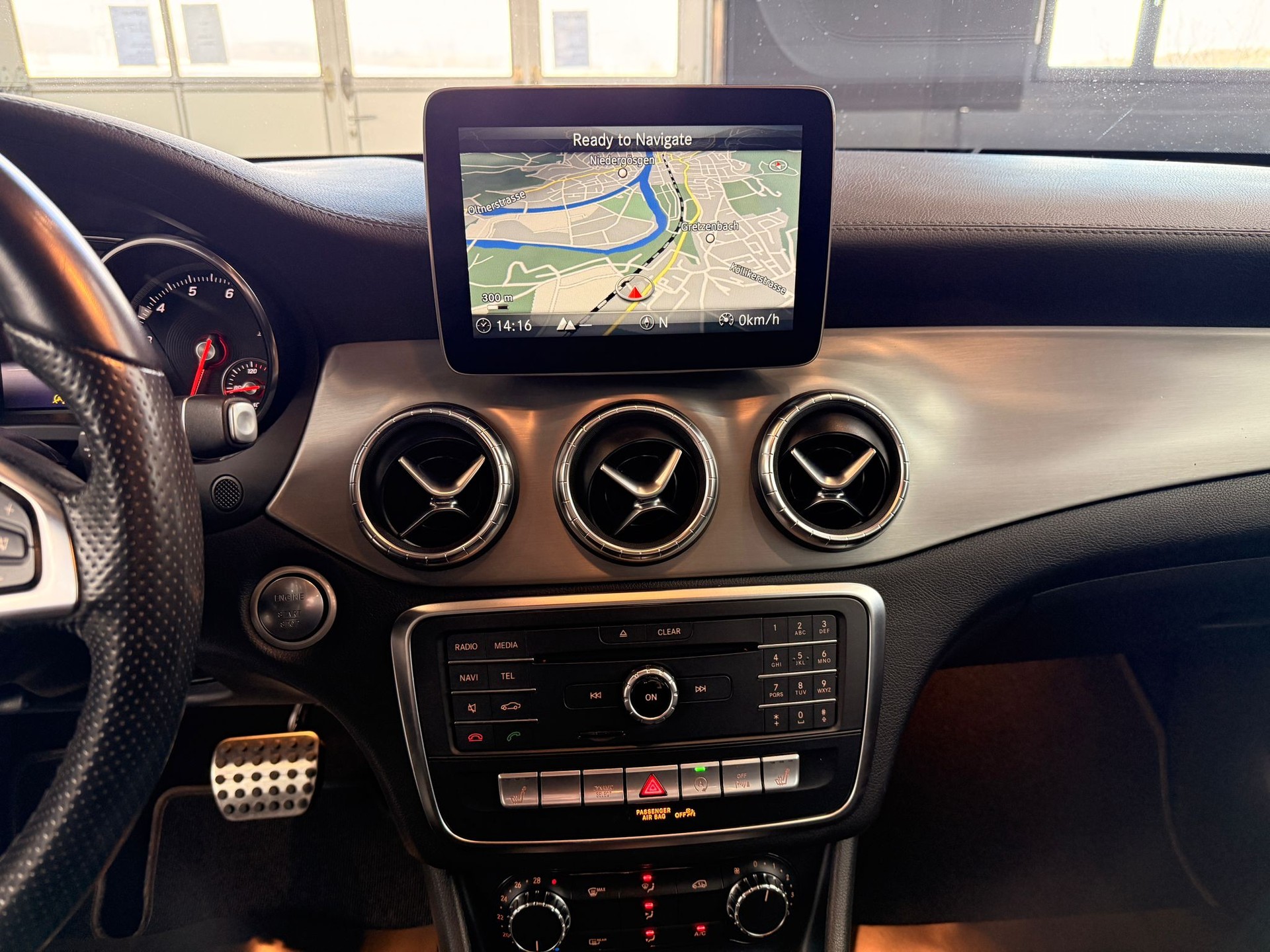 MERCEDES-BENZ CLA Shooting Brake 250 Sport 4Matic 7G-DCT-image-17