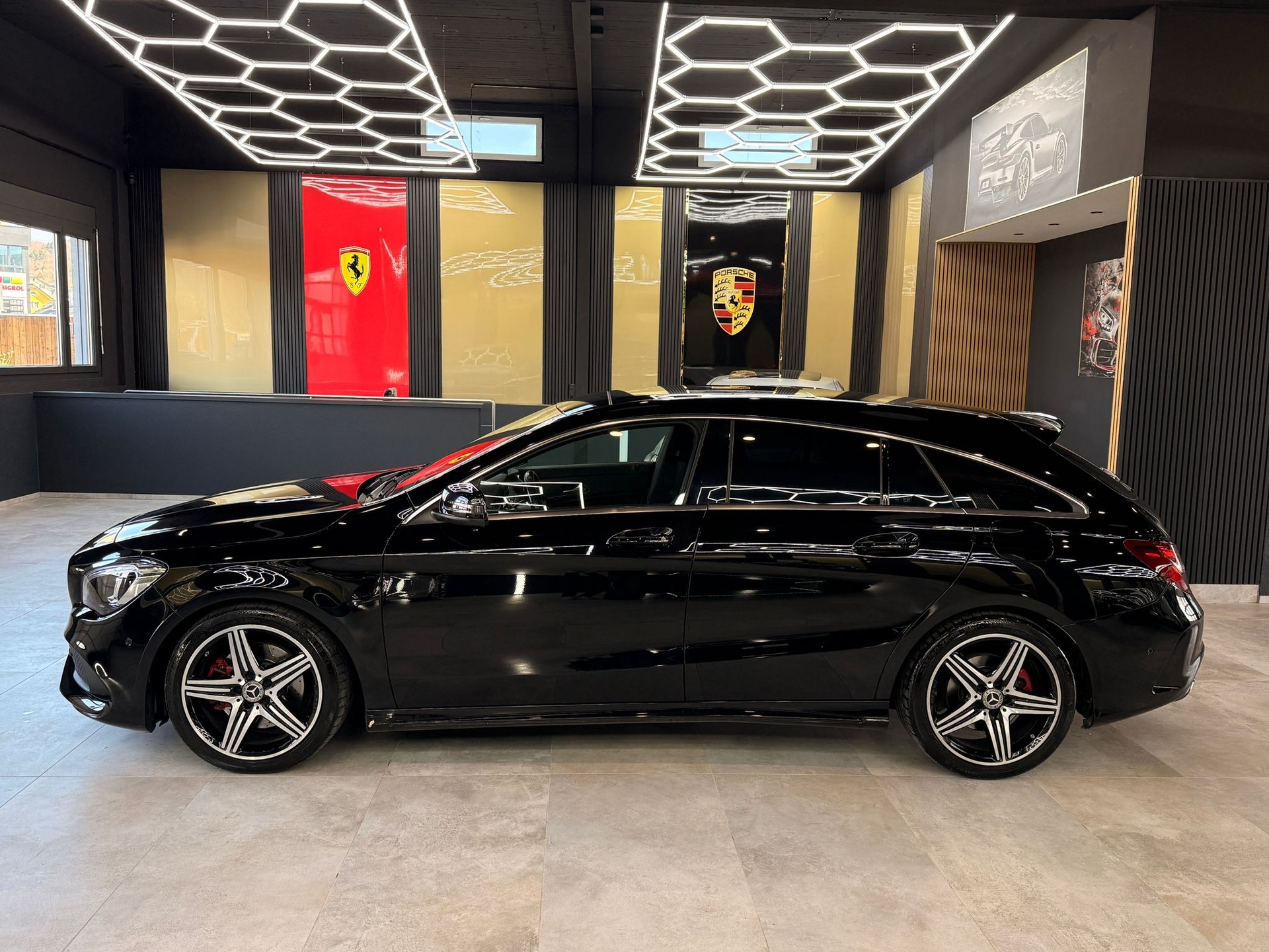 MERCEDES-BENZ CLA Shooting Brake 250 Sport 4Matic 7G-DCT-image-7