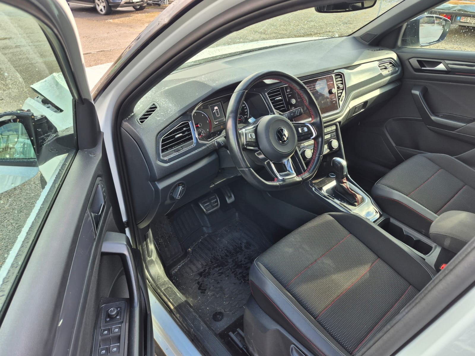 VW T-Roc 2.0 TDI SCR Advance DSG 4Motion-image-13