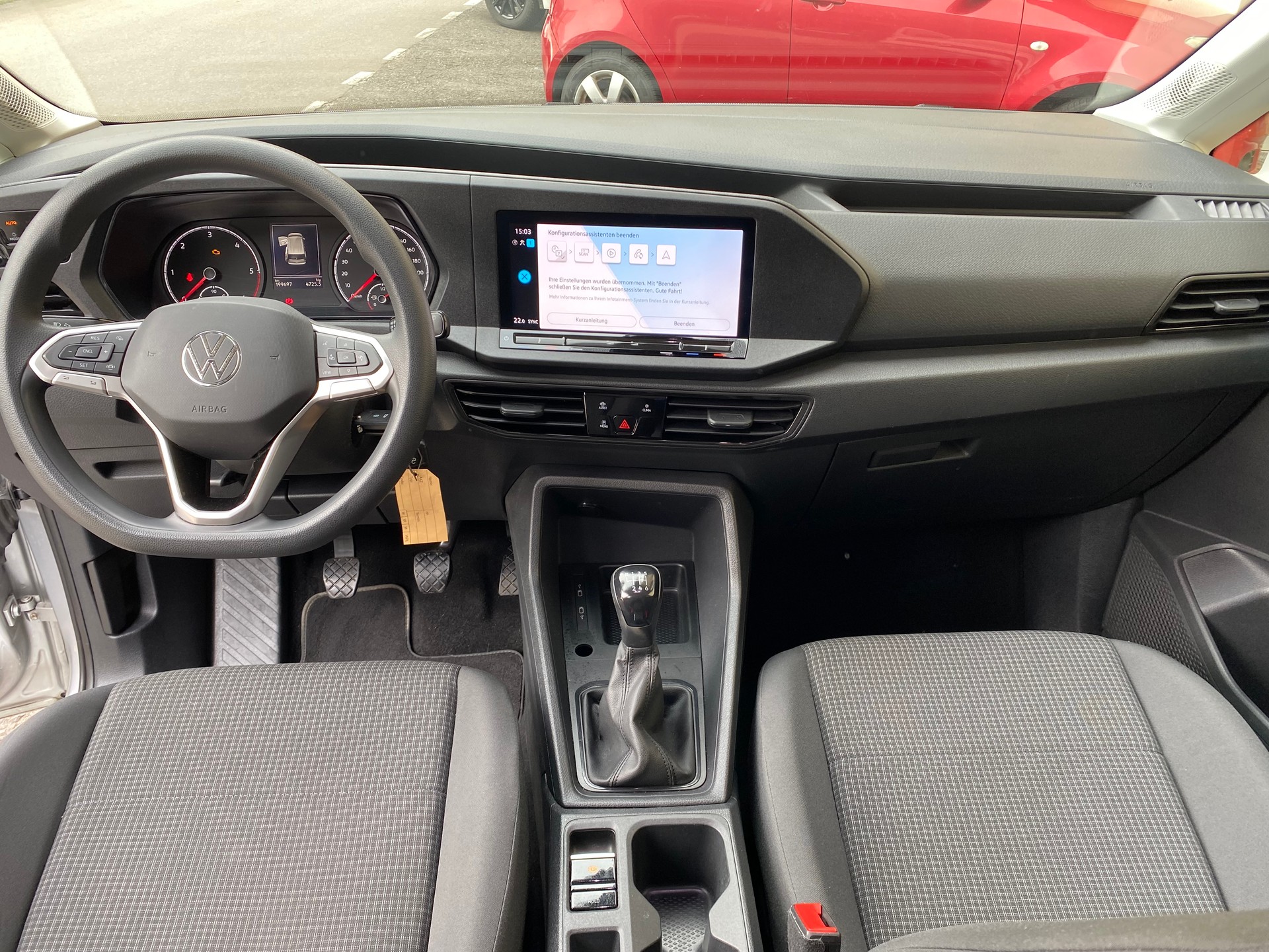 VW Caddy Maxi 2.0 TDI 4Motion-image-4