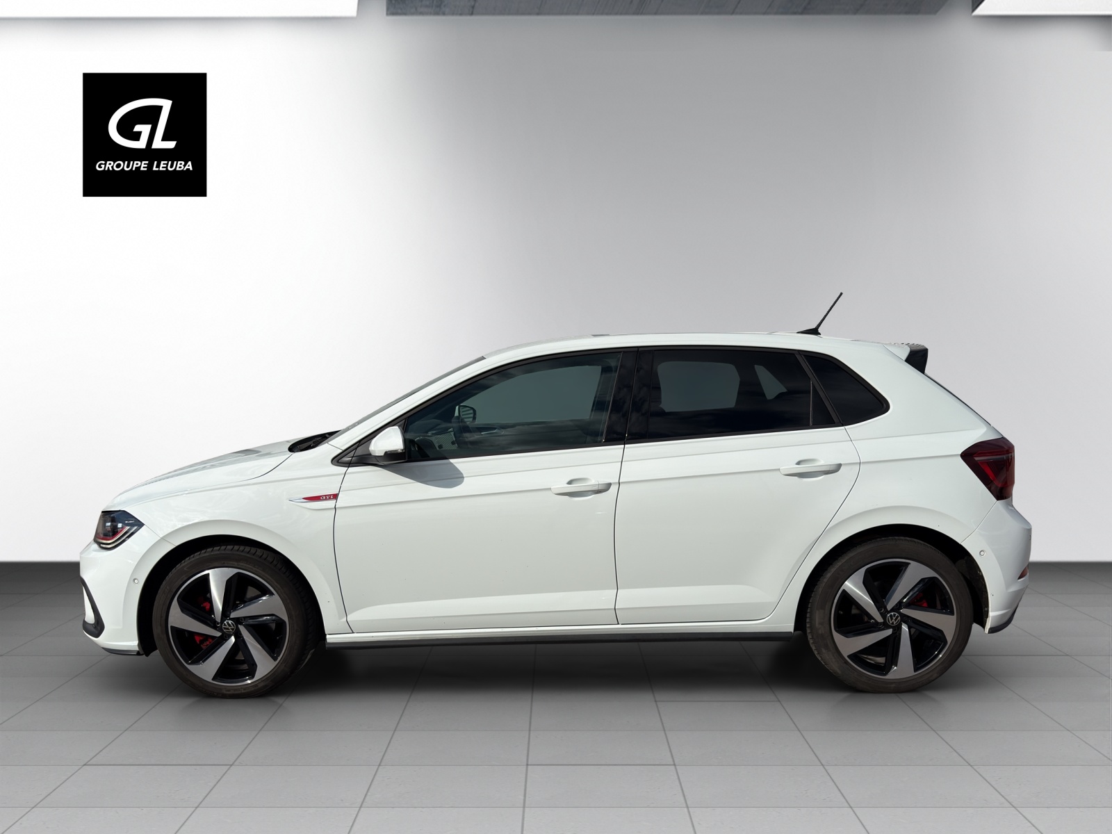 VW Polo 2.0 TSI GTI-image-4