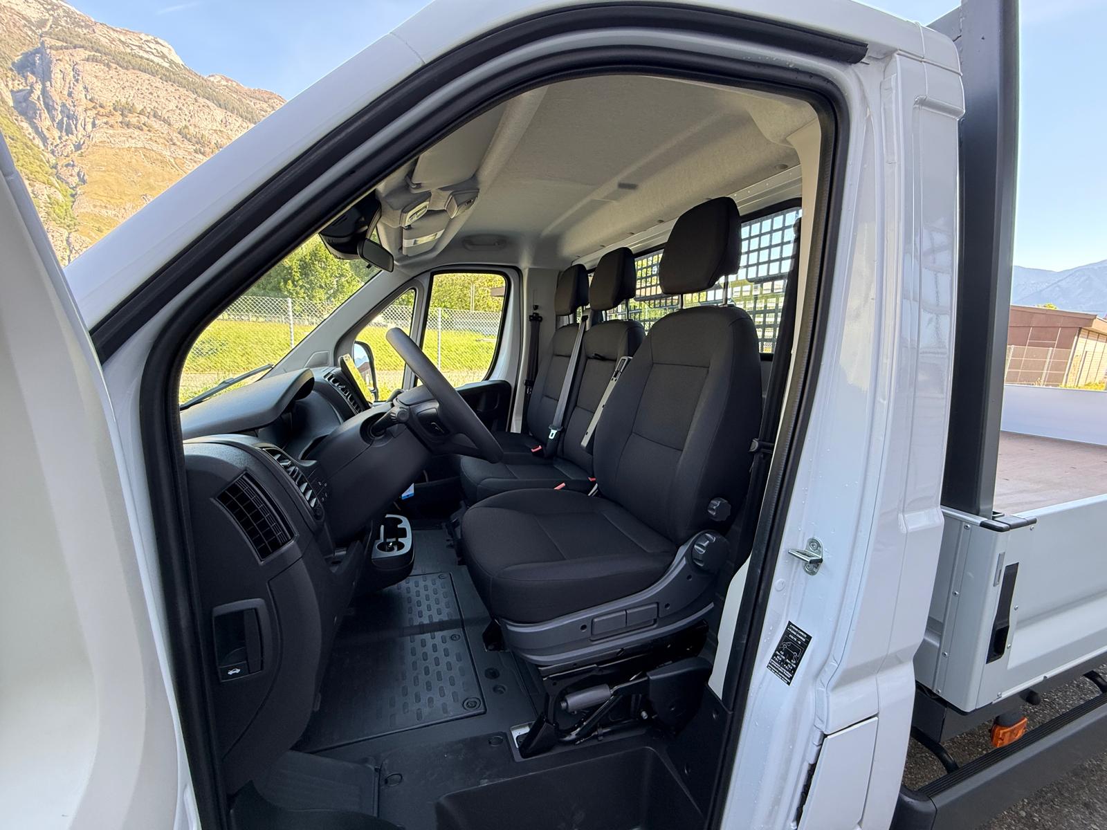 CITROEN Jumper 35+ 2.2 BlueHDi 140 L3-image-8