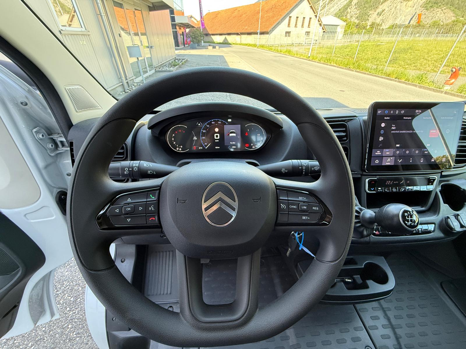CITROEN Jumper 35+ 2.2 BlueHDi 140 L3-image-9