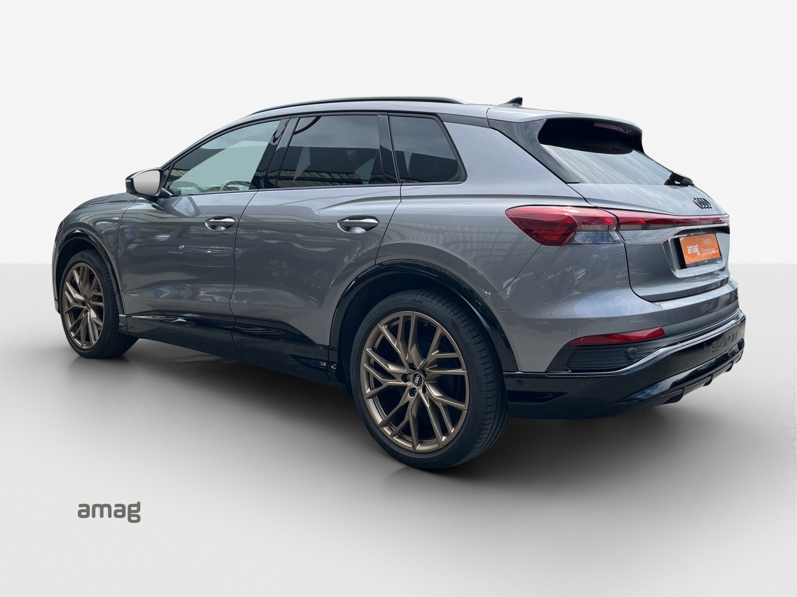 AUDI Q4 e-tron 50 quattro-image-2