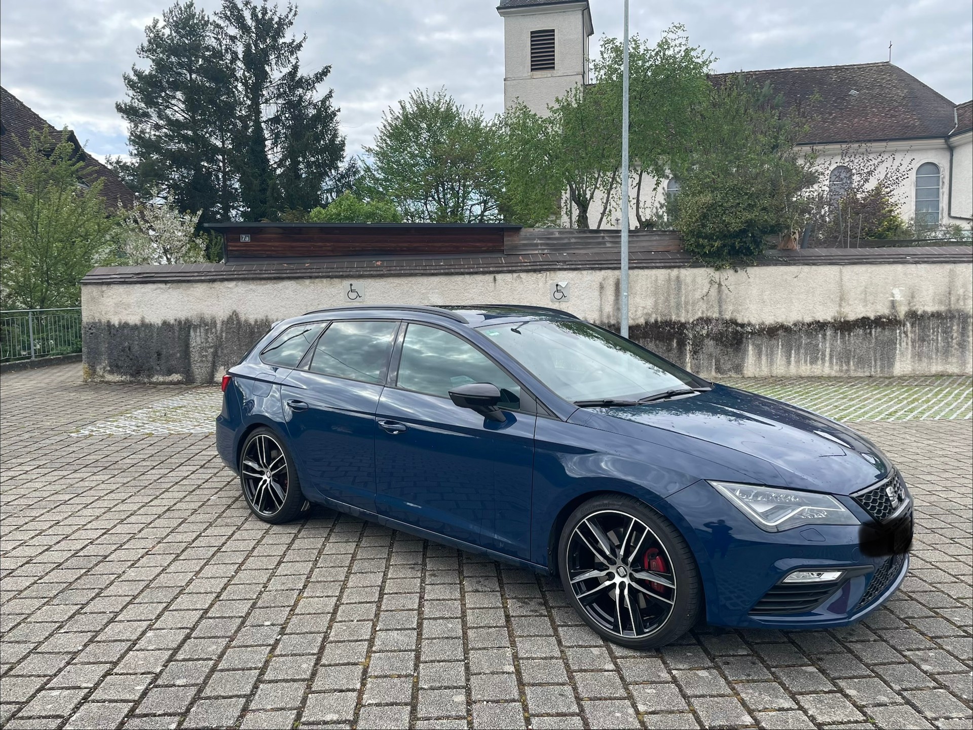 SEAT Leon ST 2.0 TSI Cupra 300 4 Drive DSG-image-7