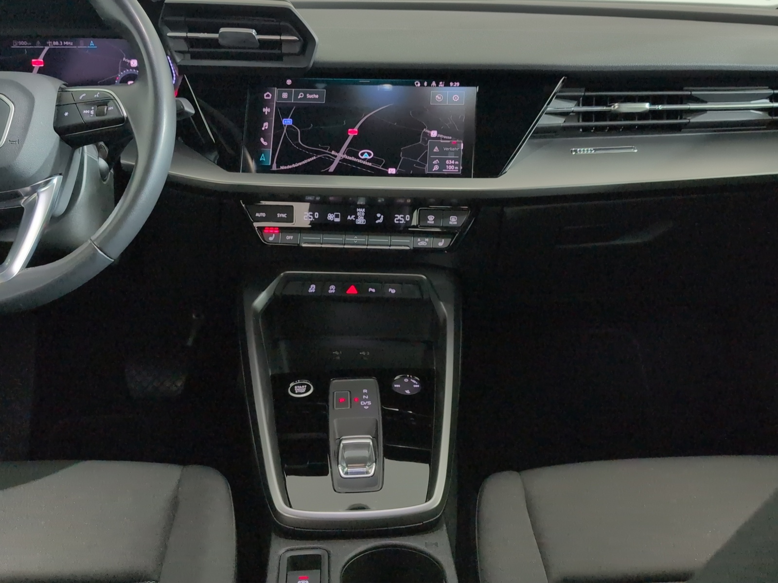 AUDI A3 Sportback 35 TFSI Attraction S-tronic-image-8