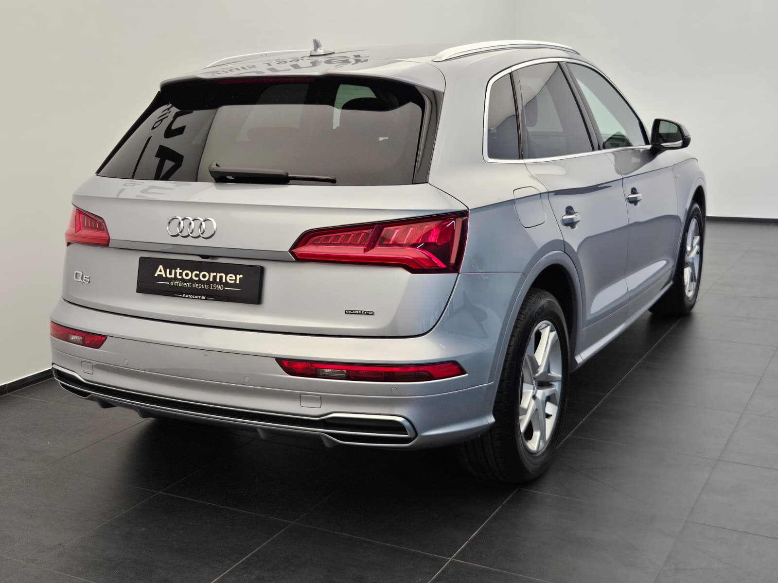AUDI Q5 45 TFSI design quattro S-tronic-image-6