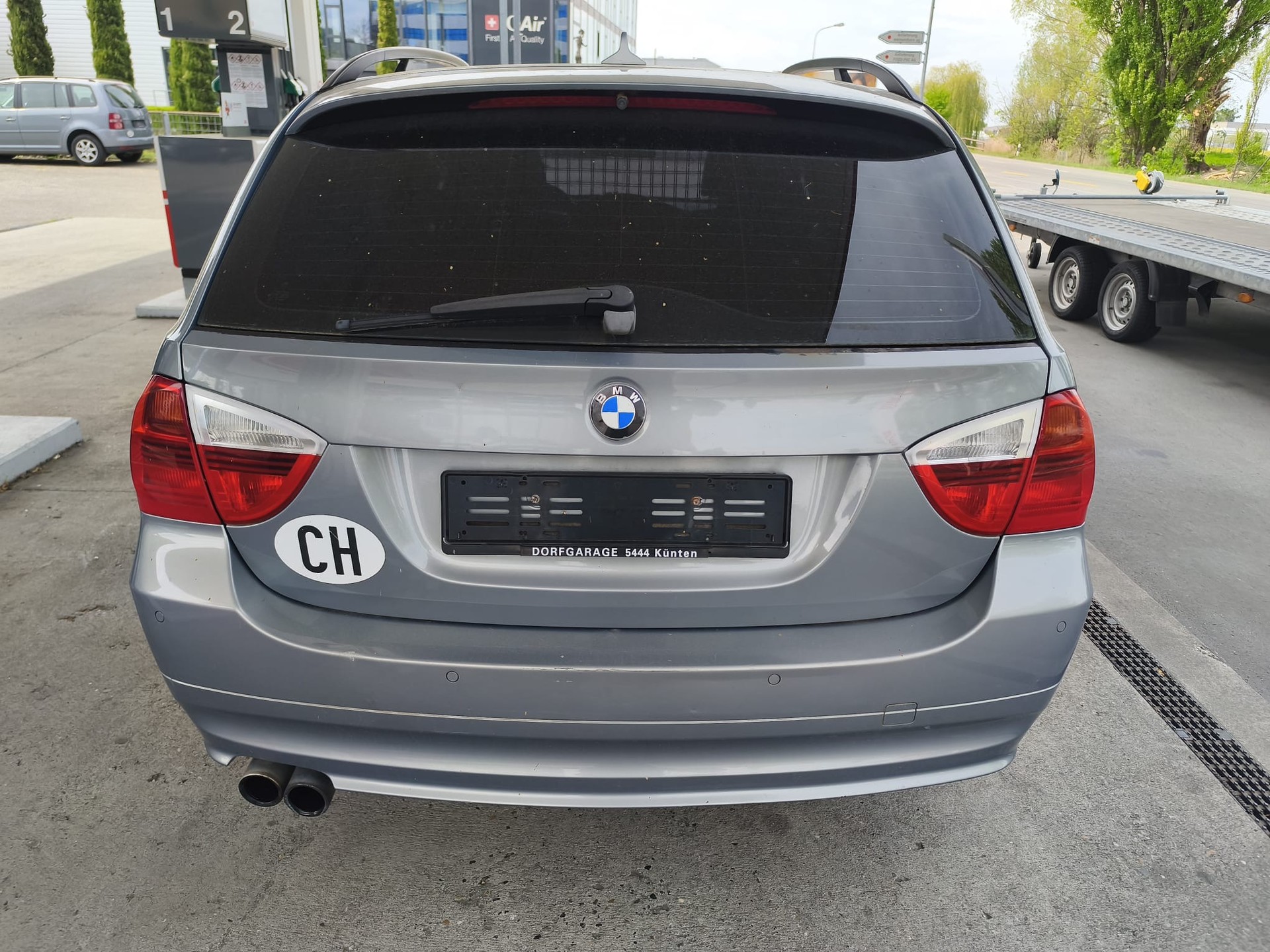 BMW 330xi Touring-image-7