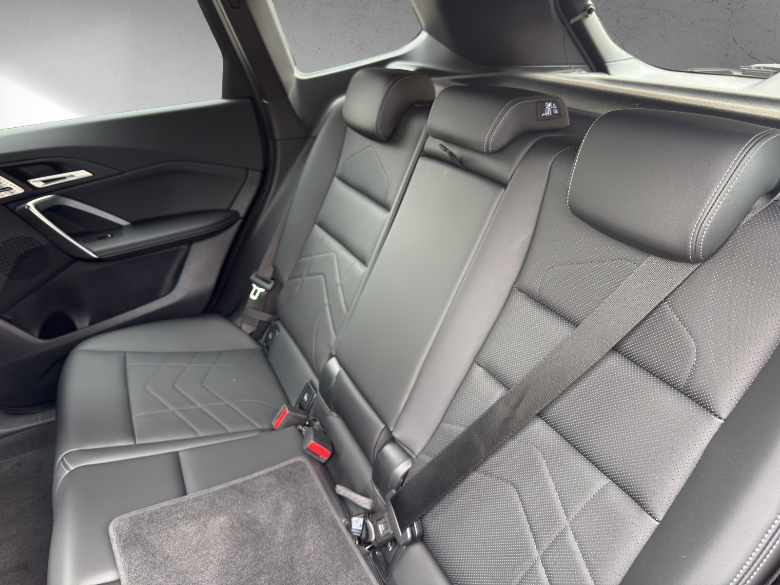 BMW X1 xDrive 30e M Sport-image-17