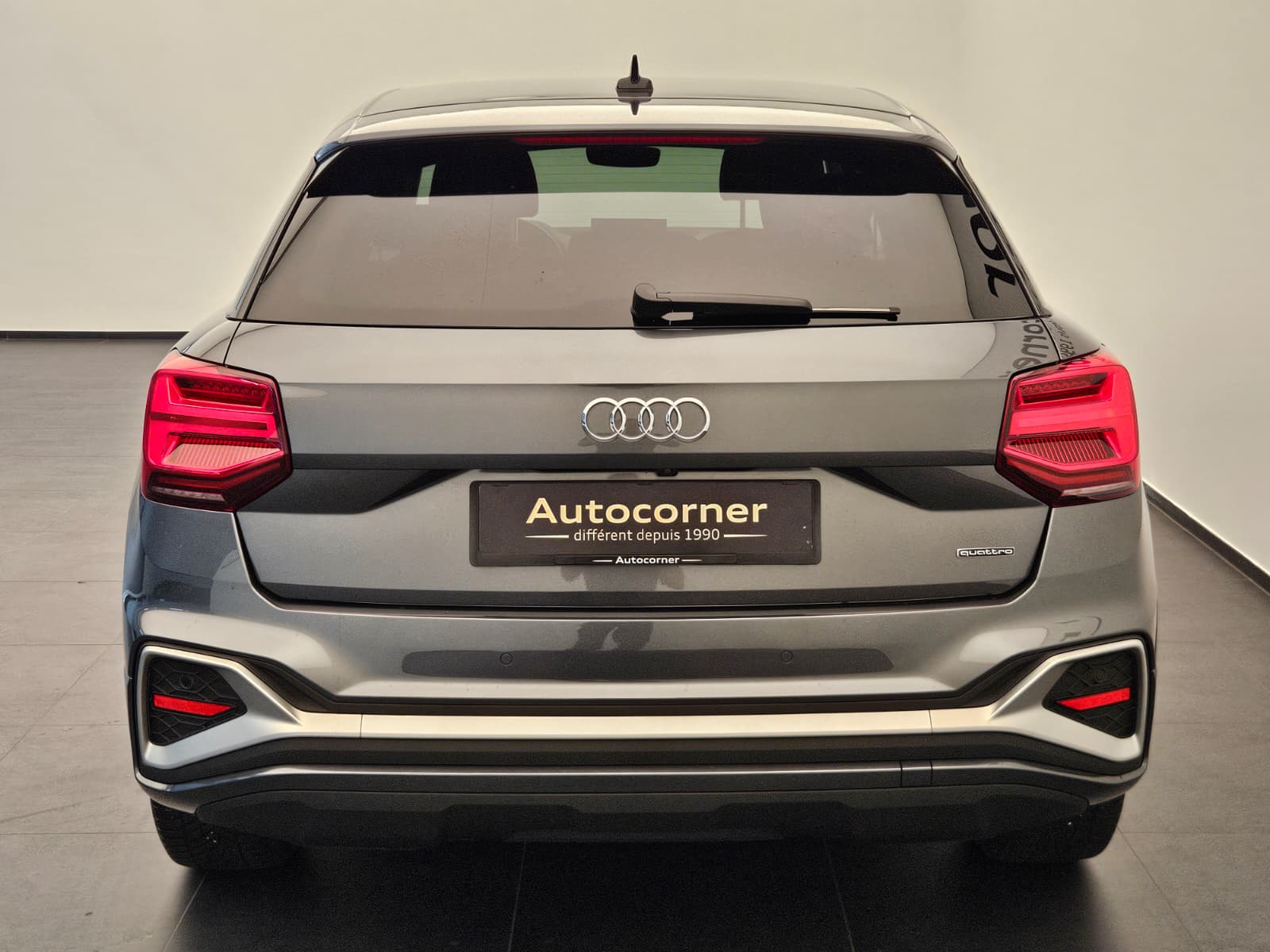 AUDI Q2 35 TDI S line quattro S-tronic-image-7