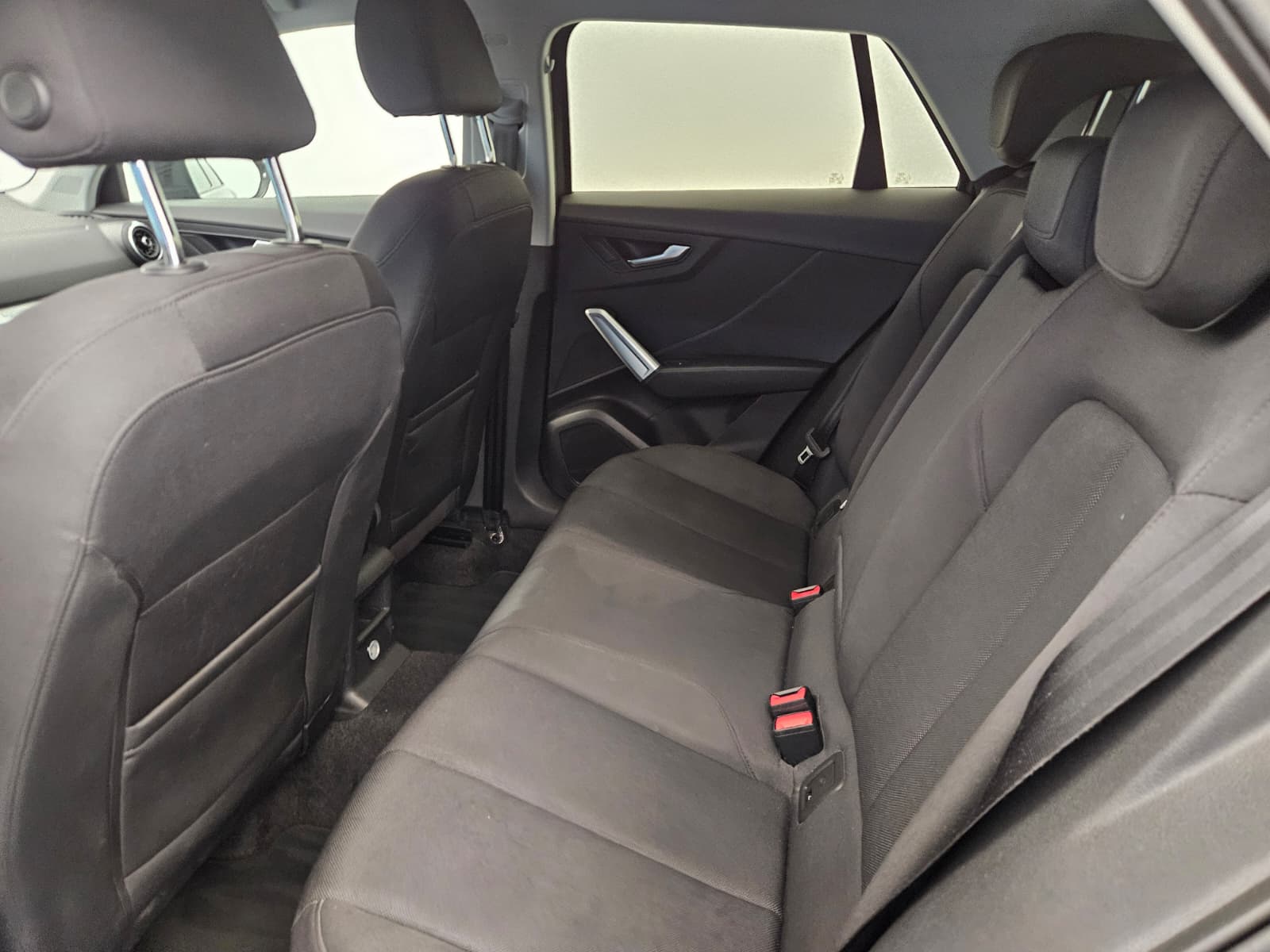 AUDI Q2 35 TDI S line quattro S-tronic-image-12