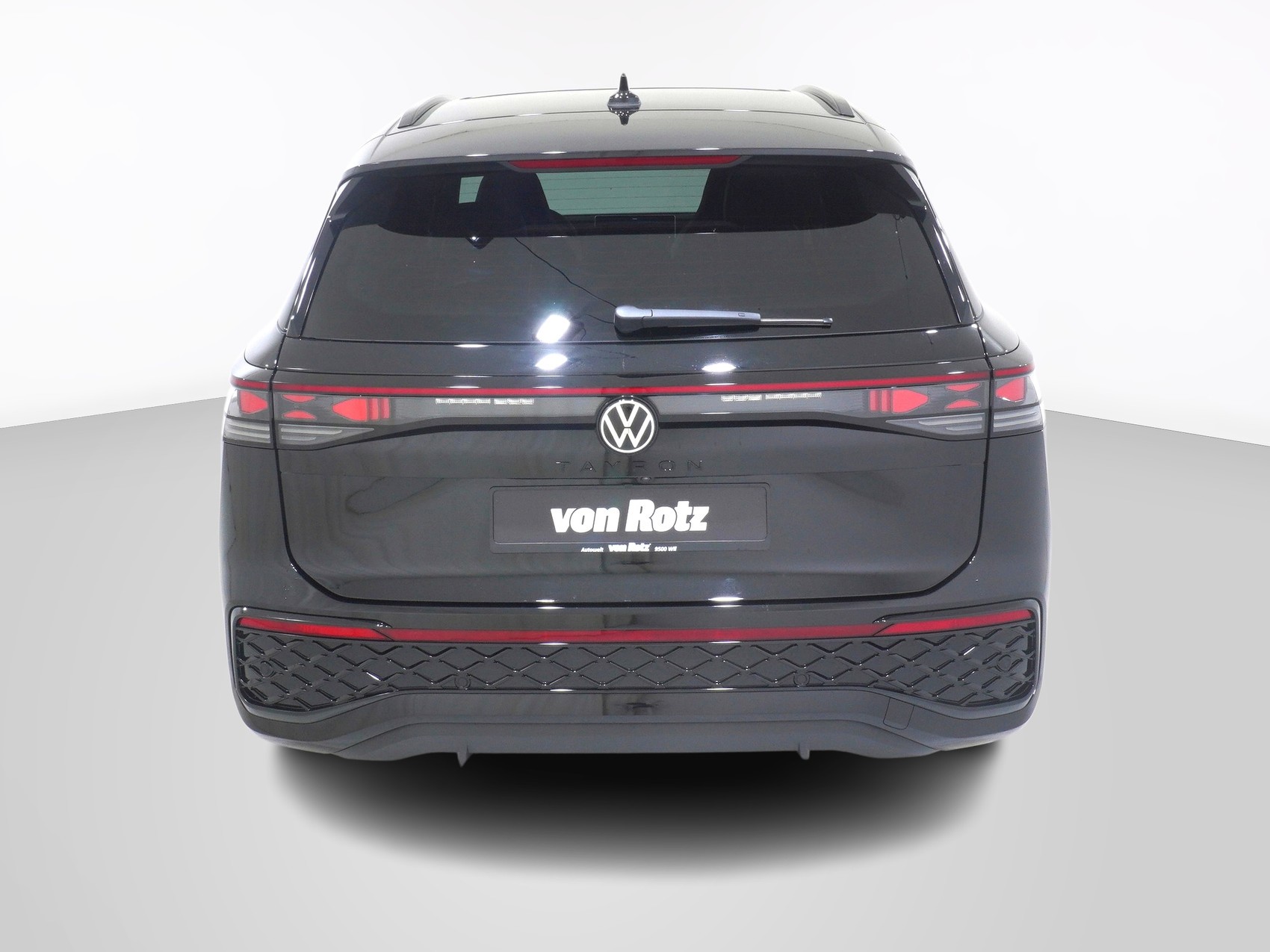 VW Tayron 1.5 TSI PHEV R-Line DSG-image-2