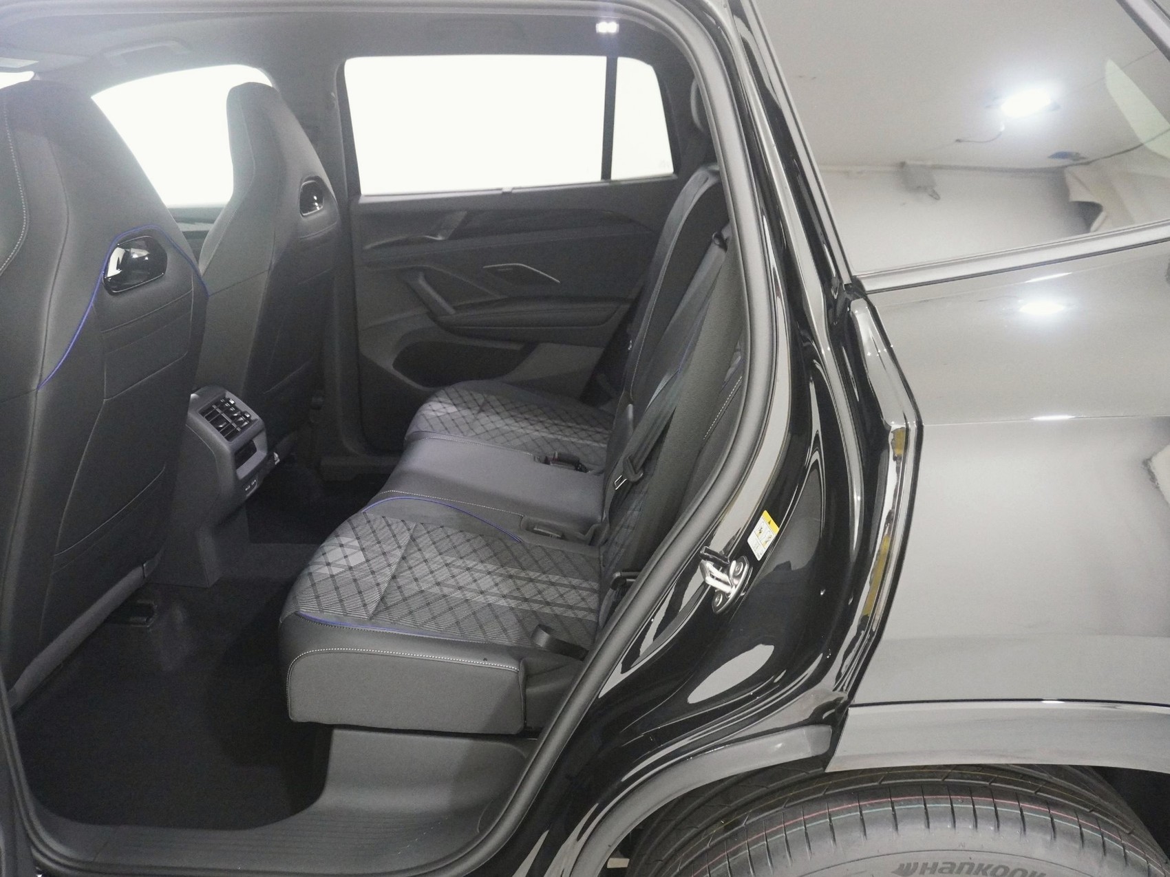 VW Tayron 1.5 TSI PHEV R-Line DSG-image-14