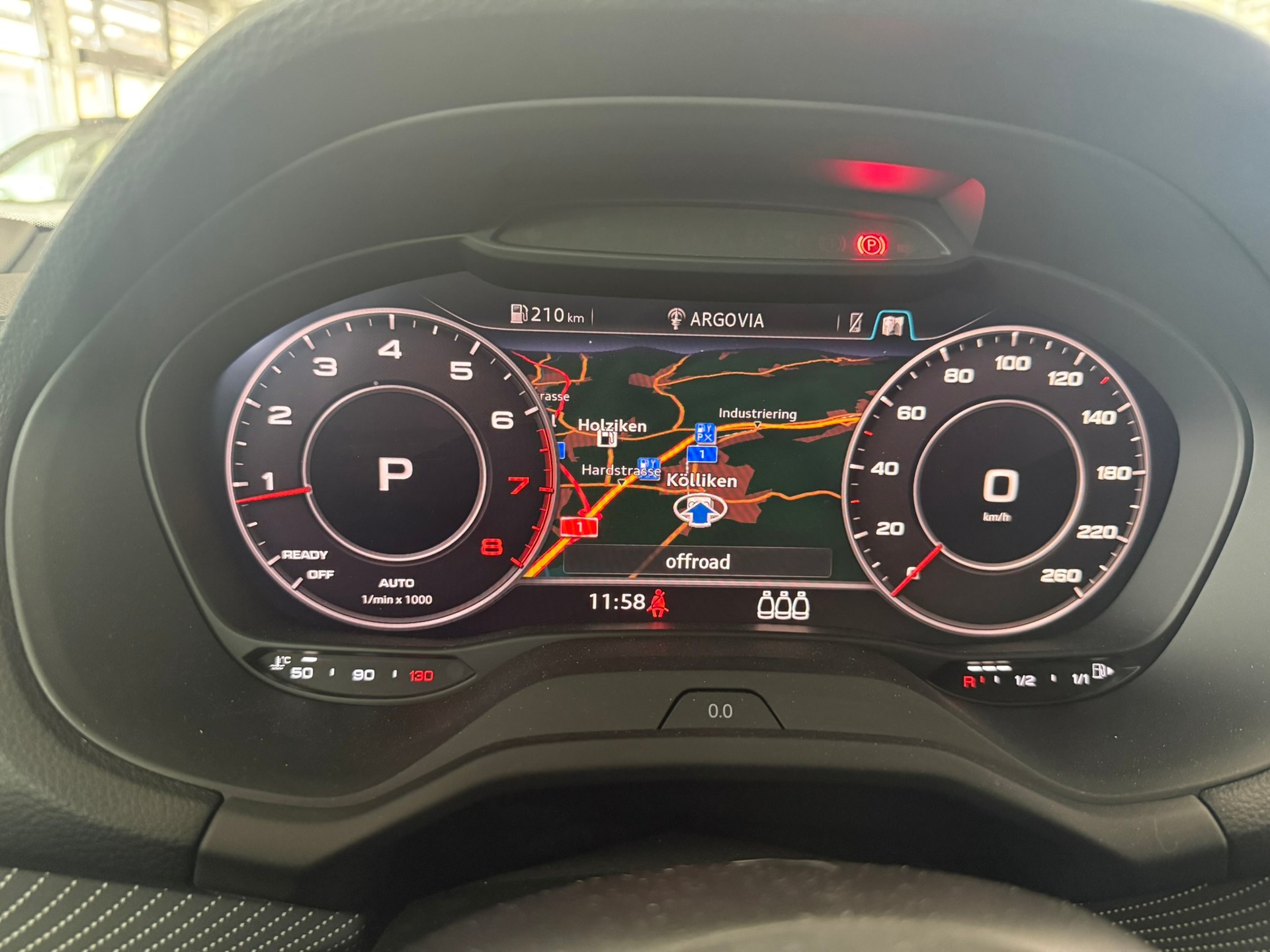 AUDI Q2 40 TFSI Sport quattro S-tronic, 8-fach bereift-image-17