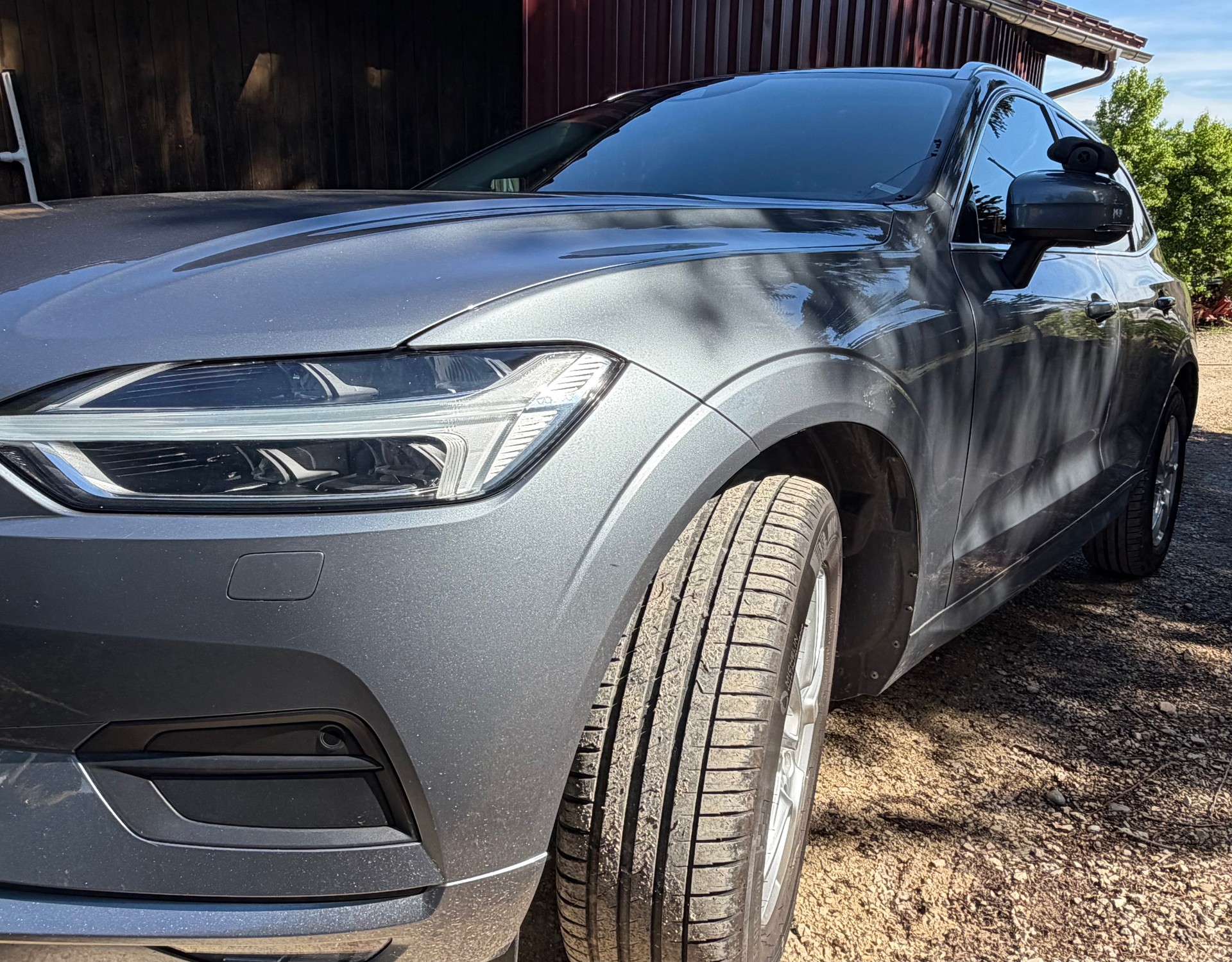 VOLVO XC 60 2.0 T5 Momentum AWD-image-1