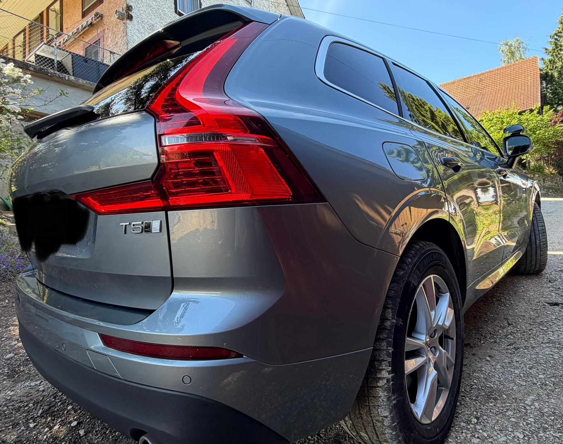 VOLVO XC 60 2.0 T5 Momentum AWD-image-5