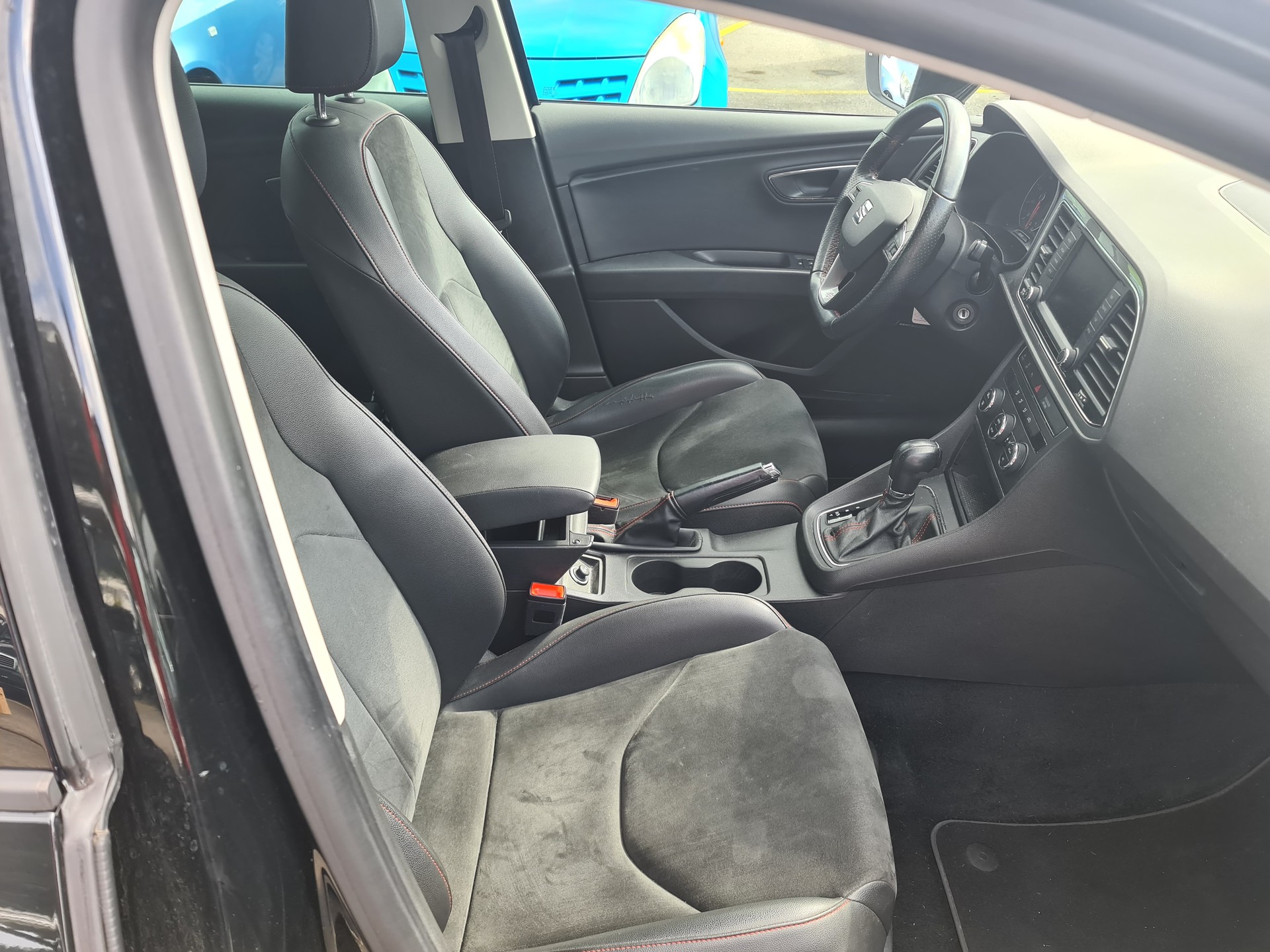 SEAT Leon ST 1.4 TSI Style DSG-image-9