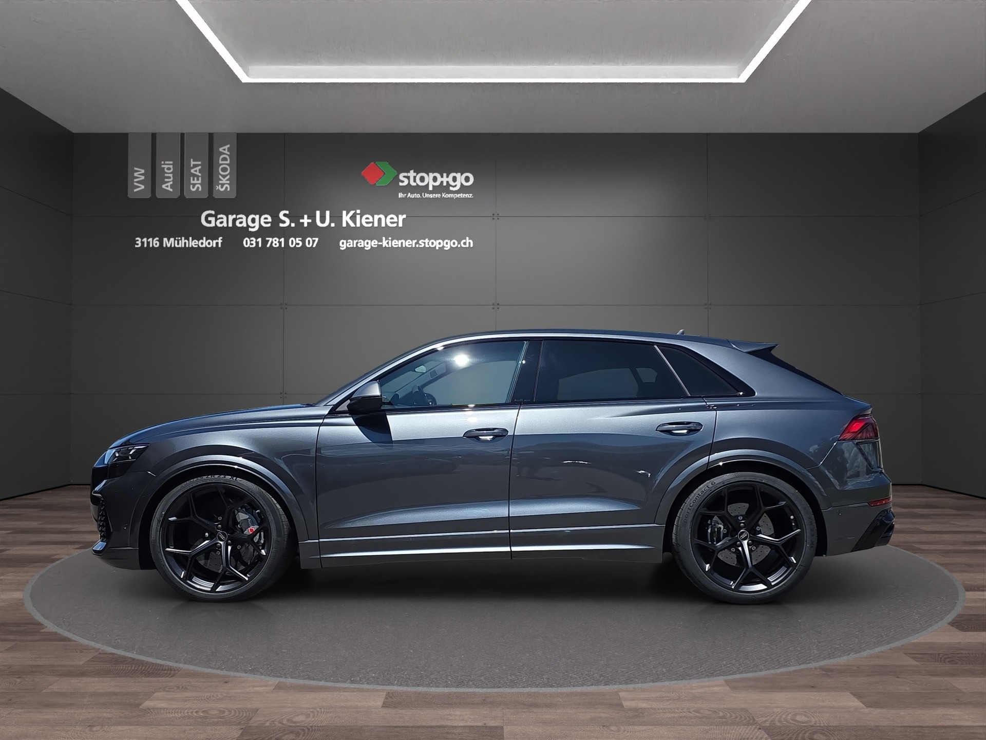 AUDI RSQ8 performance quattro-image-1