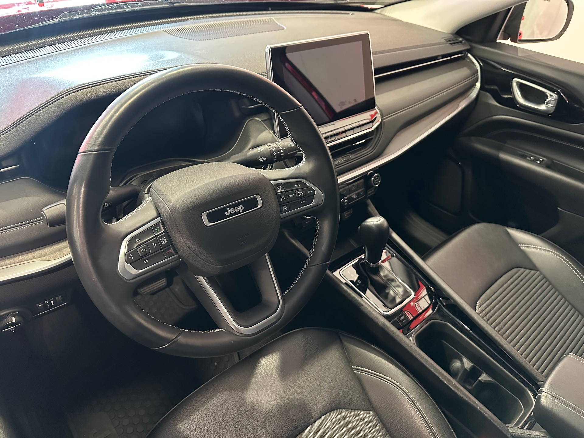 JEEP Compass 4x2 1.3 Limited DKG-image-10