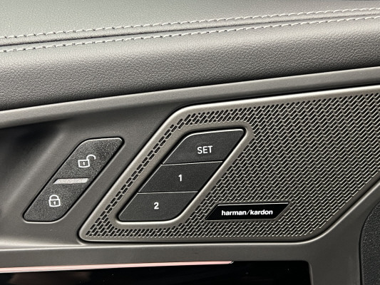 BMW iX1 eDrive 20 Ed. M Sport-image-13