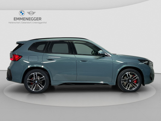 BMW iX1 eDrive 20 Ed. M Sport-image-5