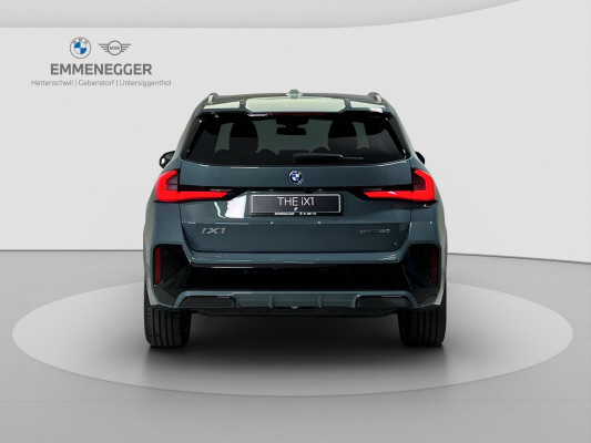 BMW iX1 eDrive 20 Ed. M Sport-image-3