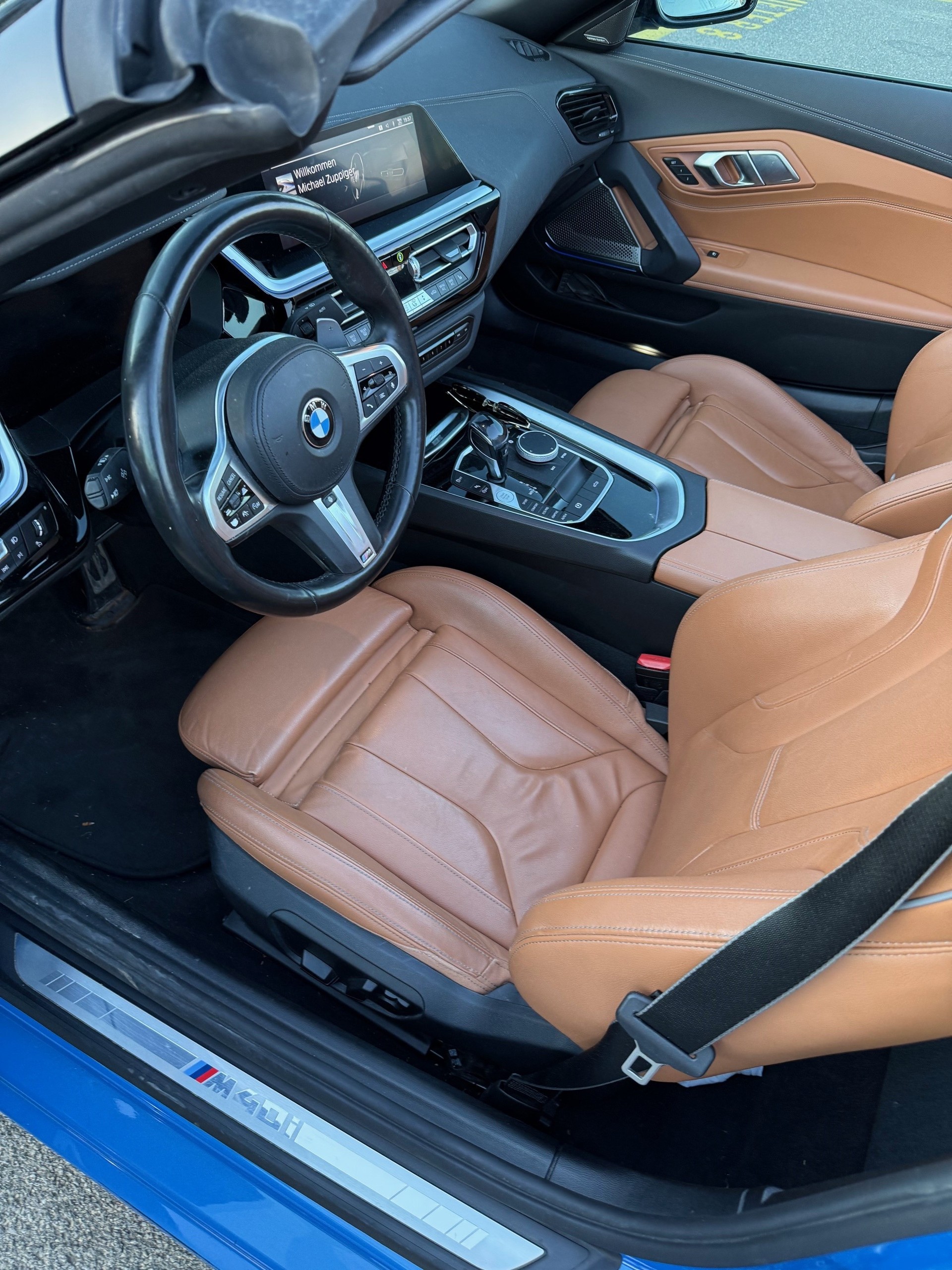 BMW M40i-image-4