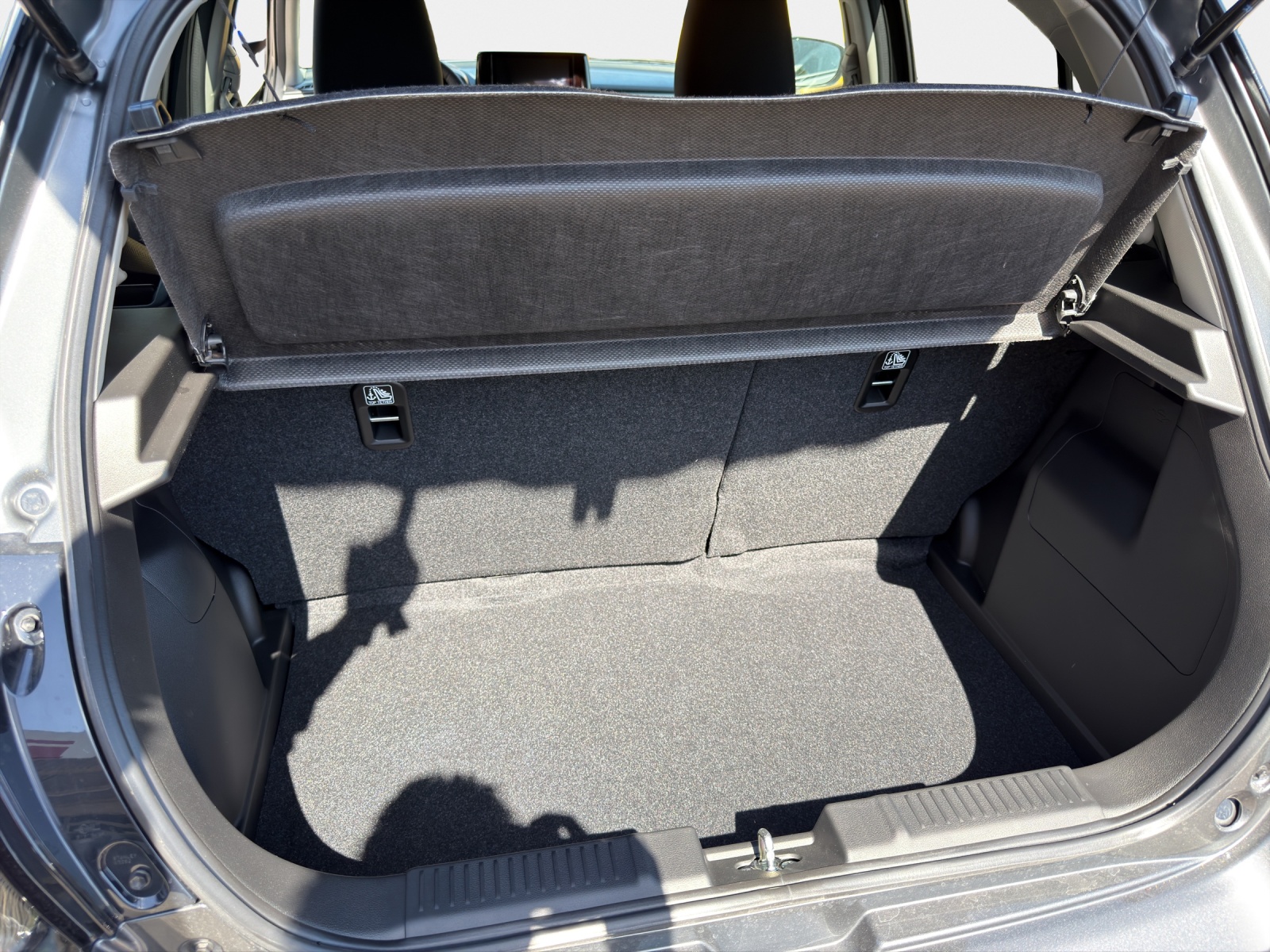 SUZUKI Swift 1.2/80 Sakura Top Hybrid-image-11