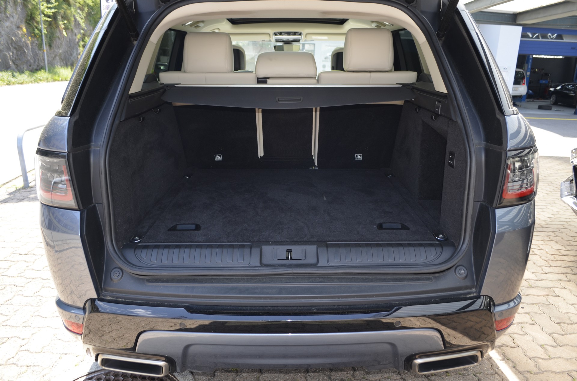LAND ROVER Range Rover Sport 3.0 SDV6 HSE Automatic-image-9