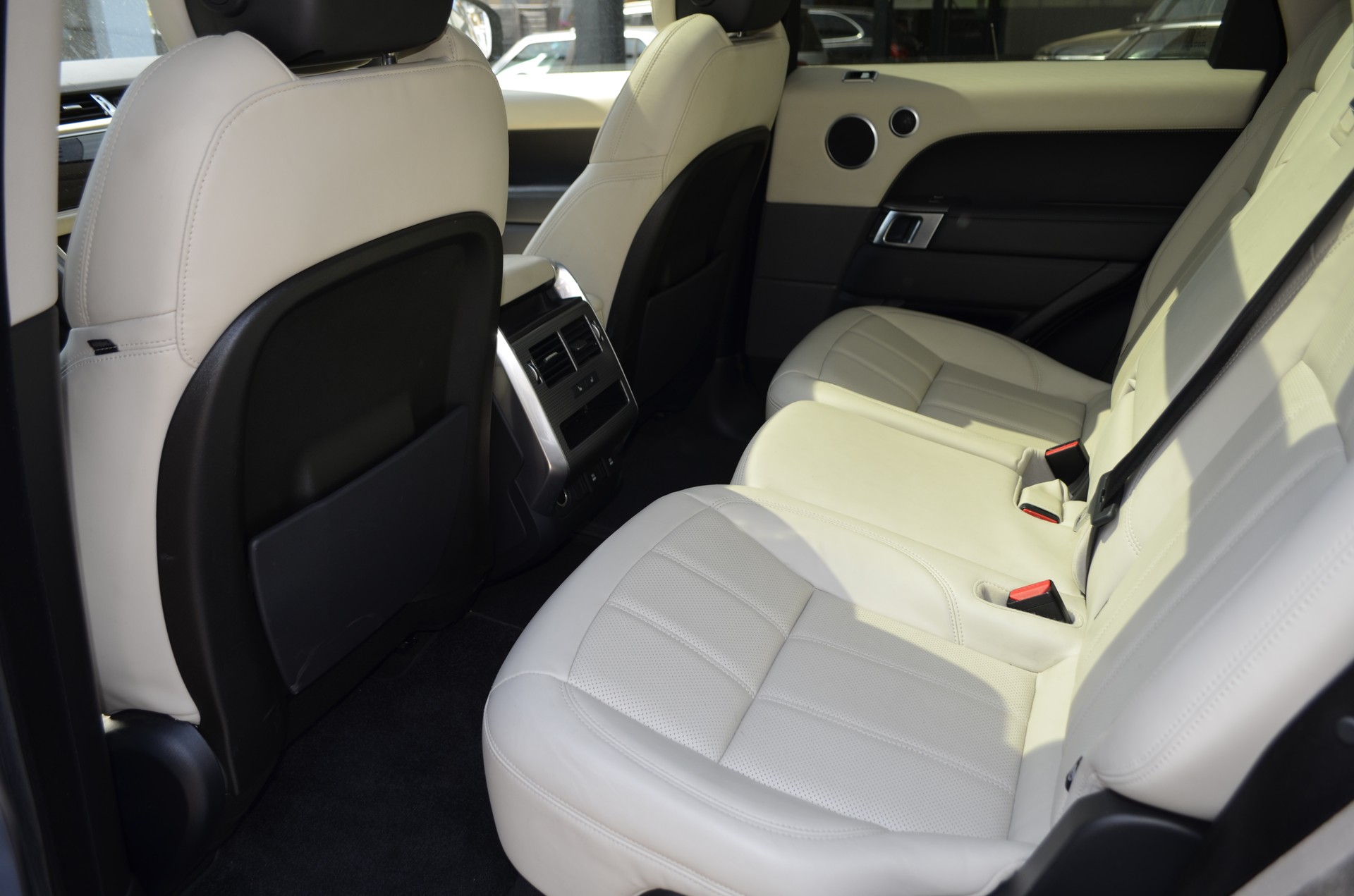 LAND ROVER Range Rover Sport 3.0 SDV6 HSE Automatic-image-8